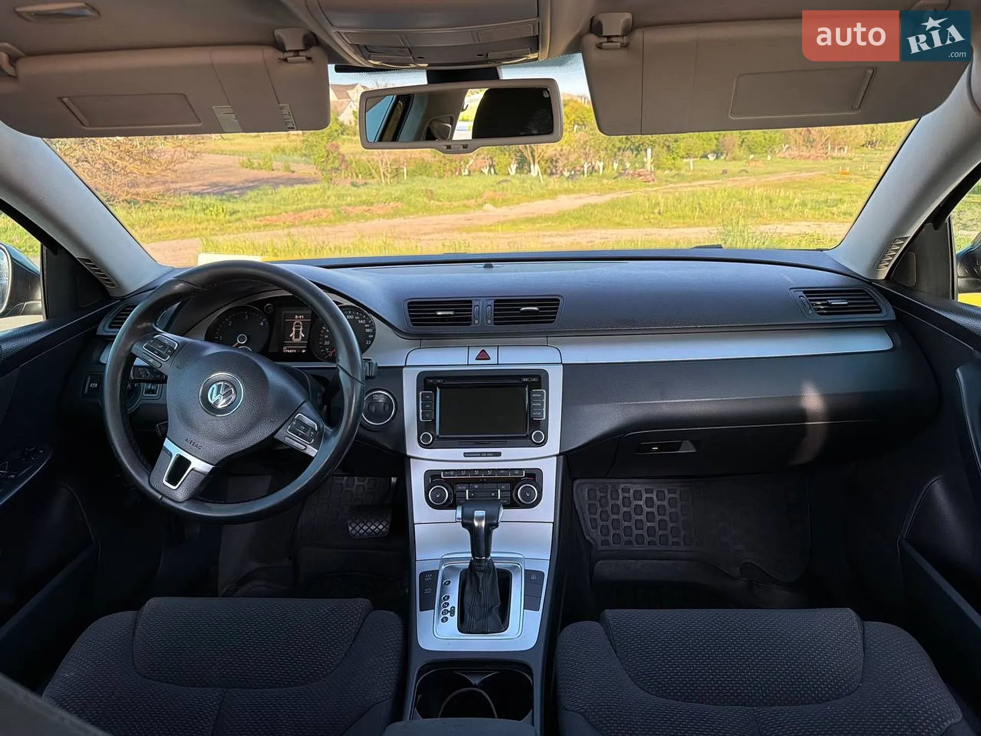 2010 Volkswagen Passat - мініатюра 9
