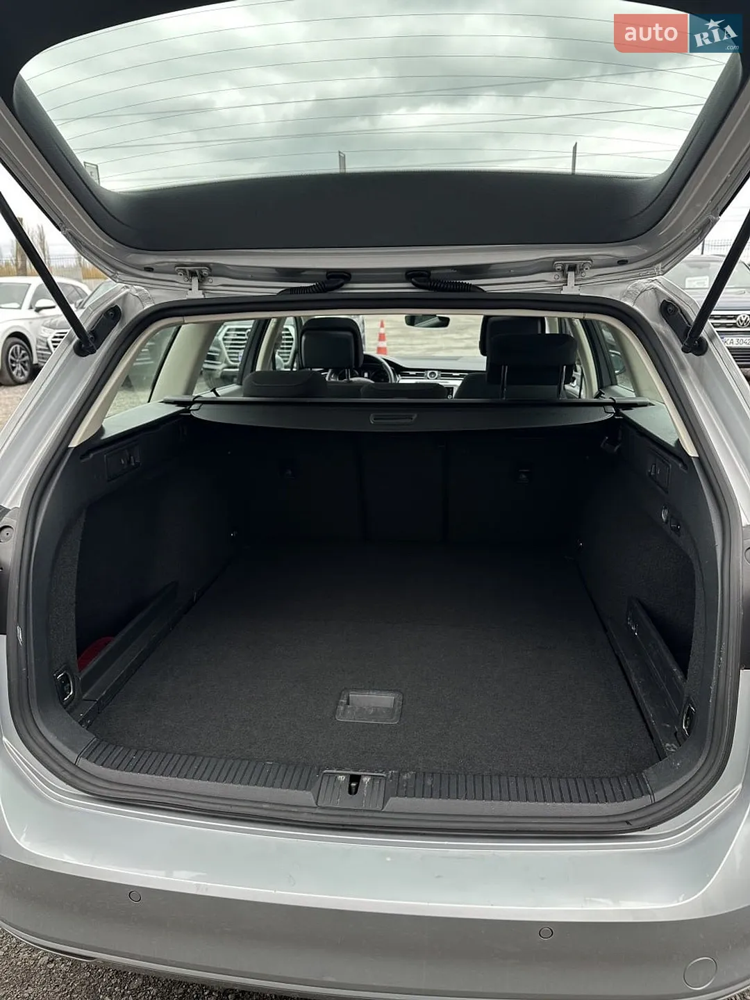 2018 Volkswagen Passat - мініатюра 12