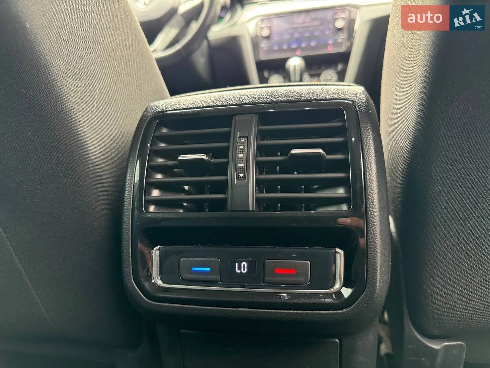 2019 Volkswagen Passat - мініатюра 10