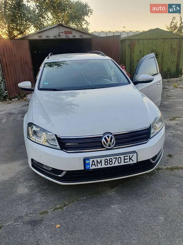2011 Volkswagen Passat - мініатюра 13