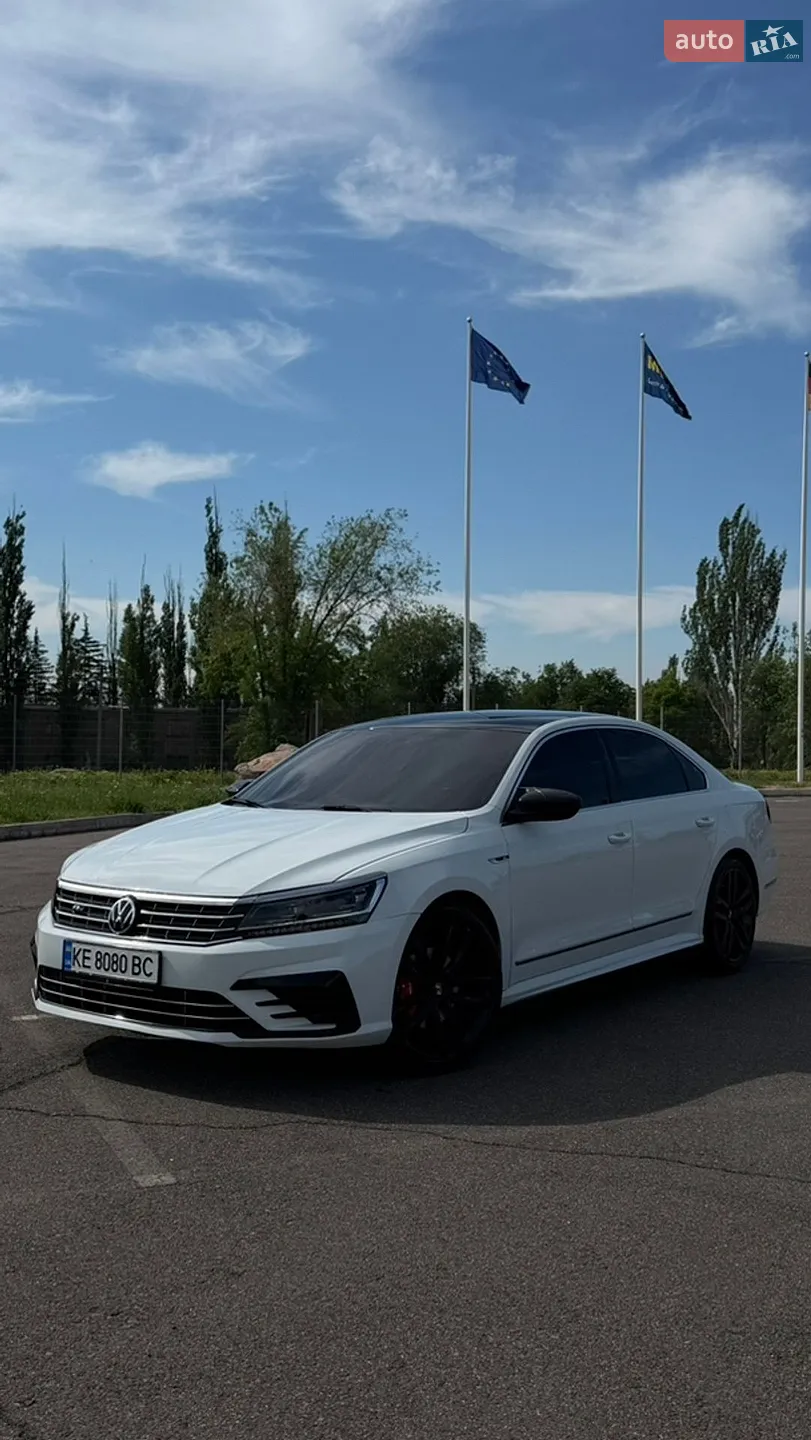 2016 Volkswagen Passat - фото 1
