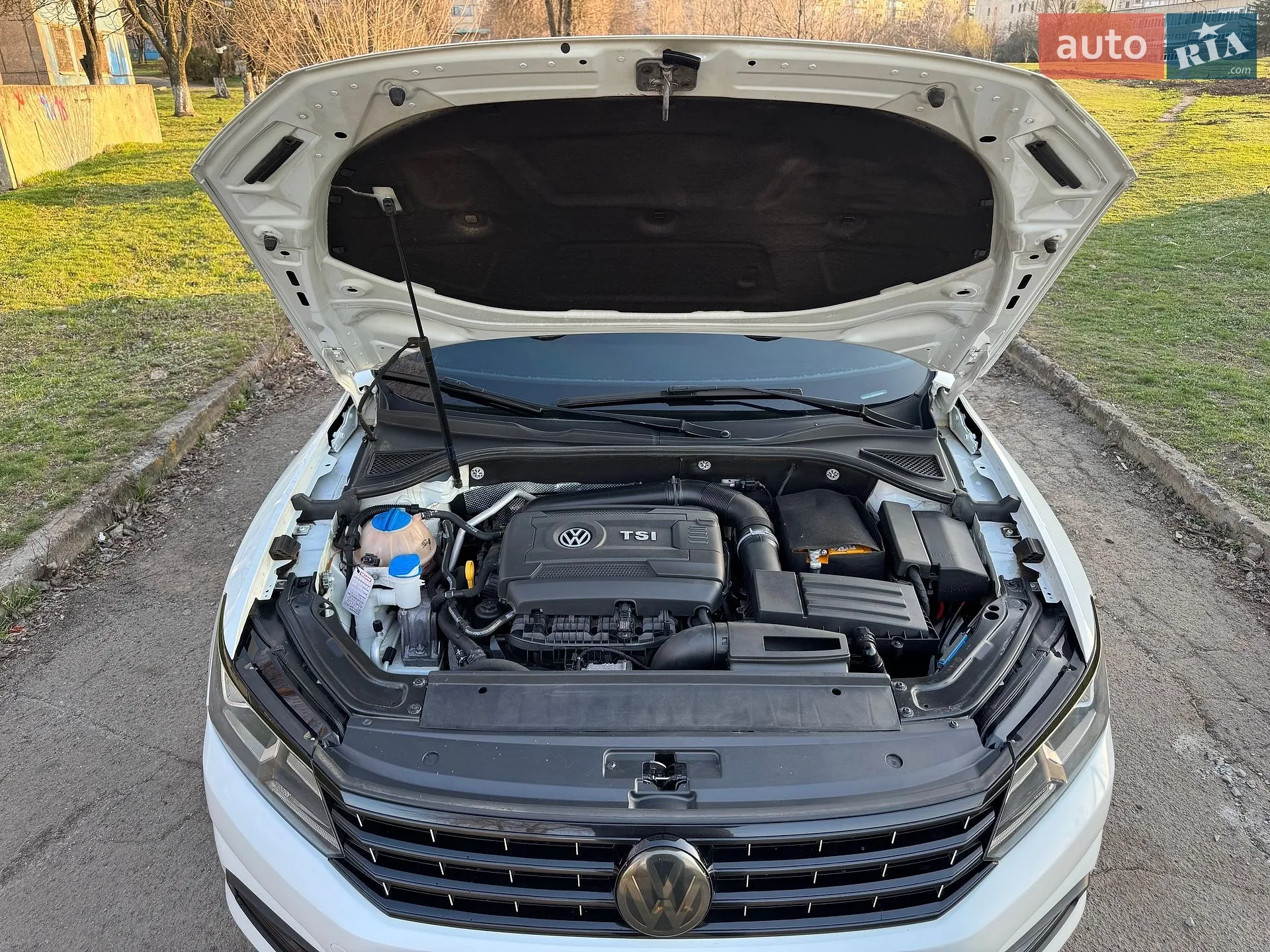 2016 Volkswagen Passat - мініатюра 13