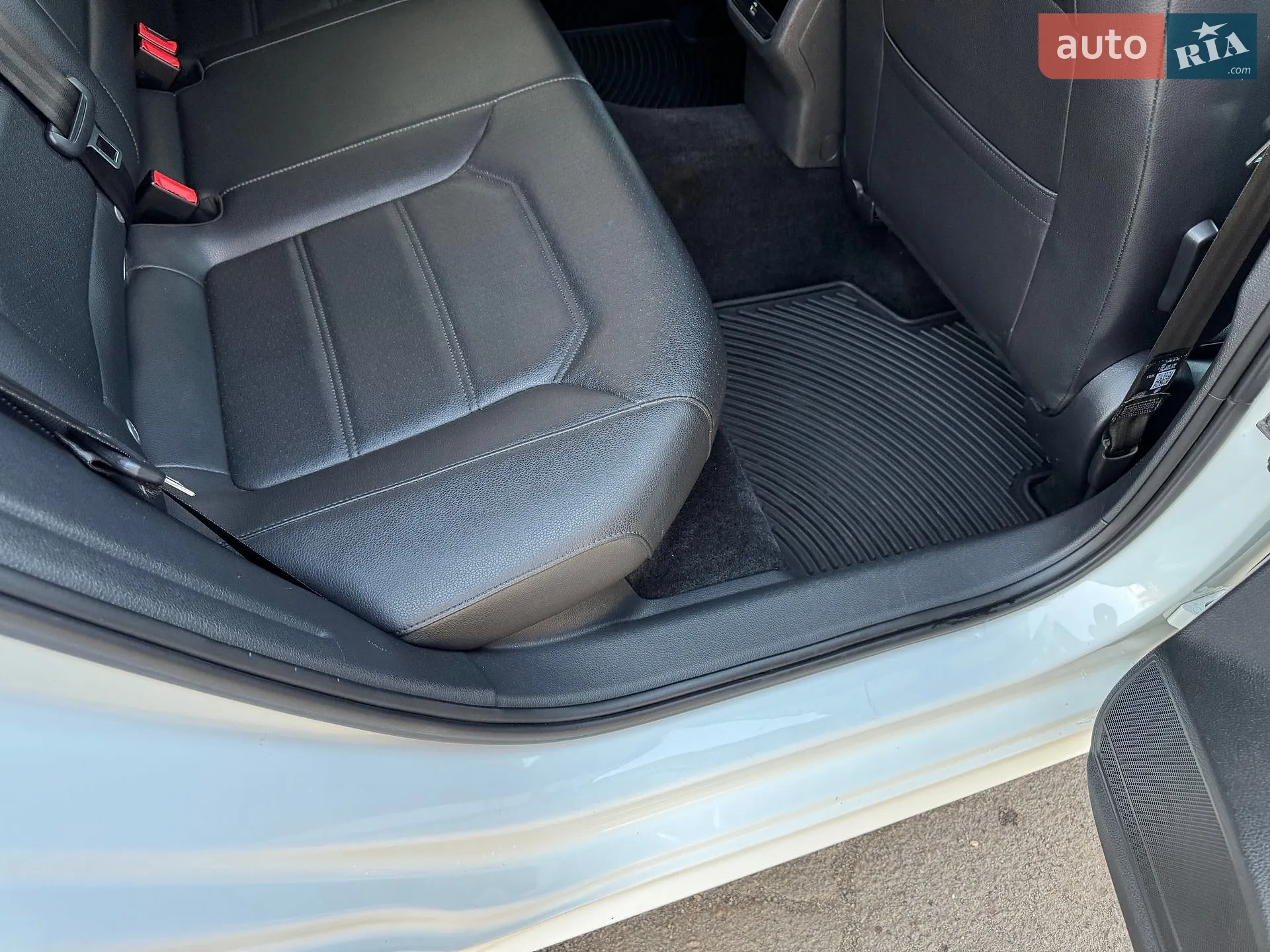 2016 Volkswagen Passat - мініатюра 25