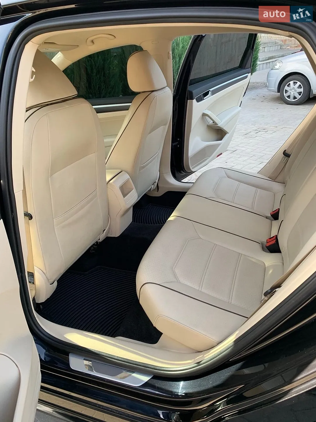 2017 Volkswagen Passat - мініатюра 12