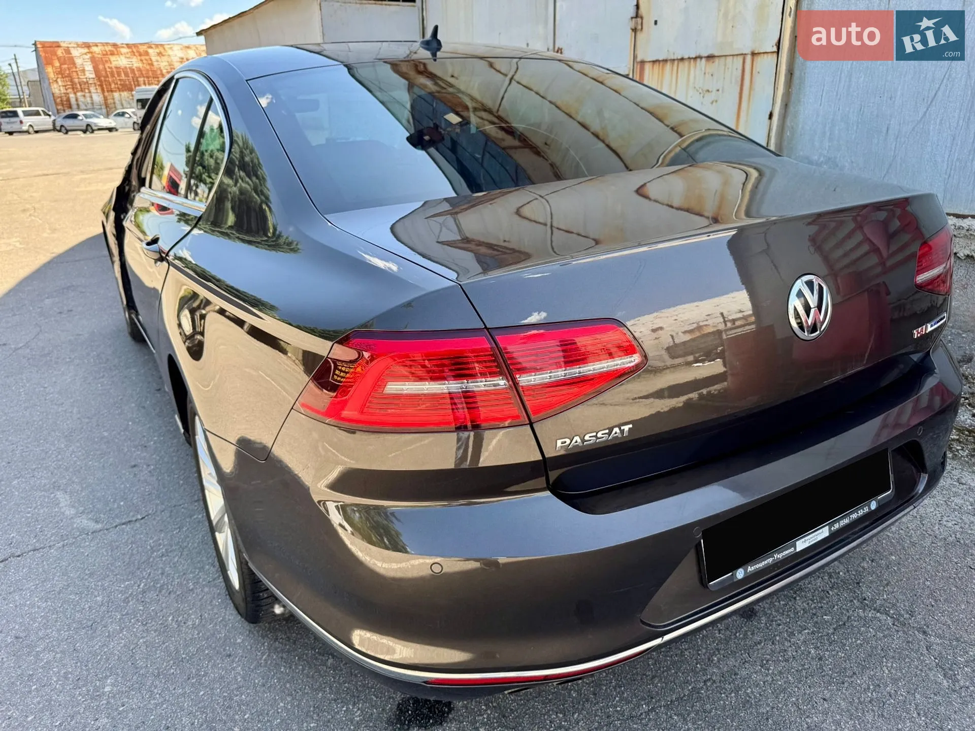 2017 Volkswagen Passat - мініатюра 10