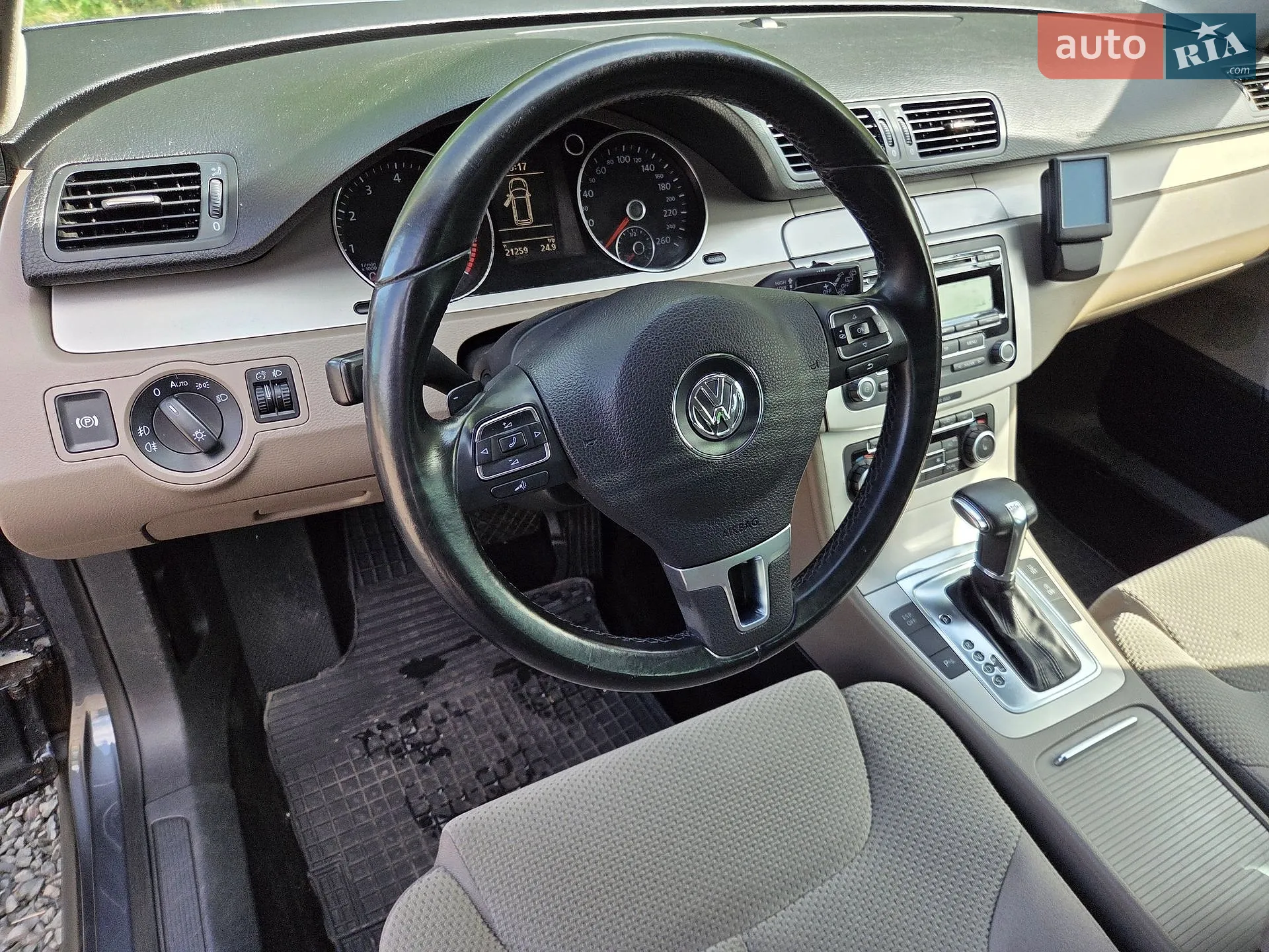 2010 Volkswagen Passat - мініатюра 13