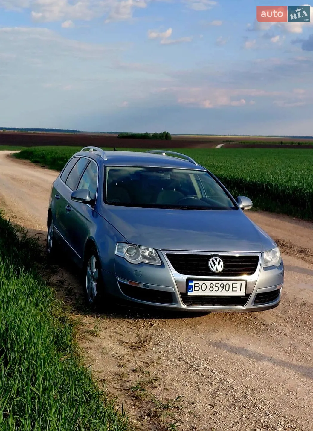 2010 Volkswagen Passat - мініатюра 4