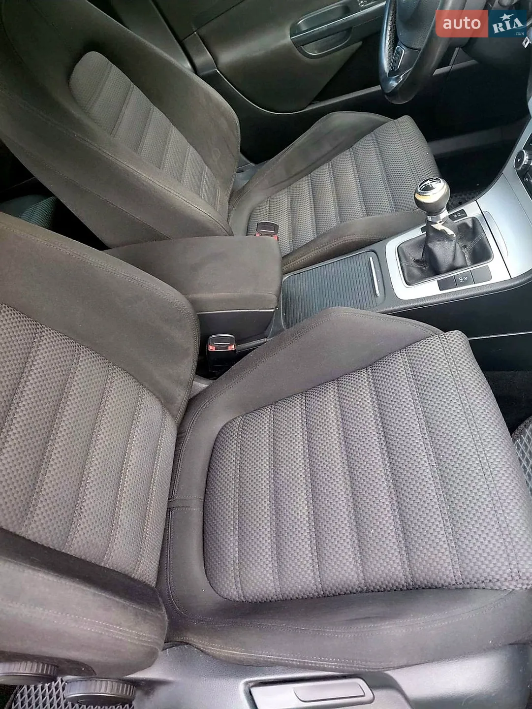 2010 Volkswagen Passat - мініатюра 17