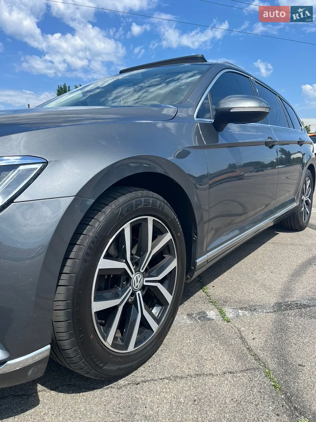 2017 Volkswagen Passat - мініатюра 2