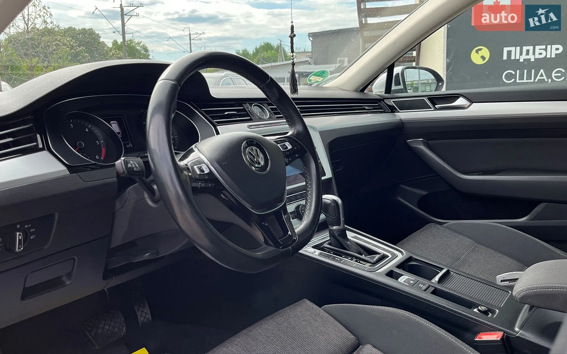 2017 Volkswagen Passat - мініатюра 12