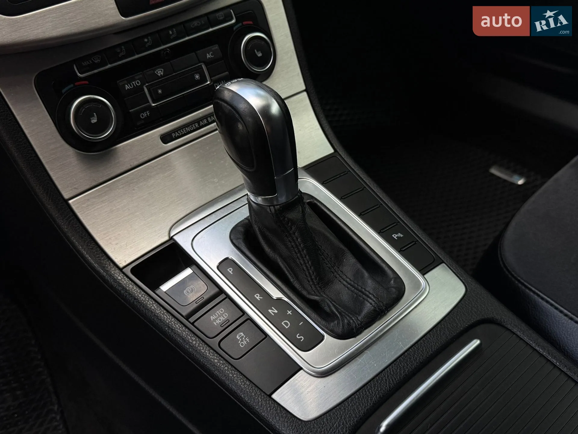 2011 Volkswagen Passat - мініатюра 25