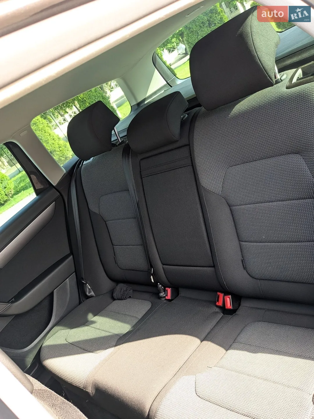 2010 Volkswagen Passat - мініатюра 21