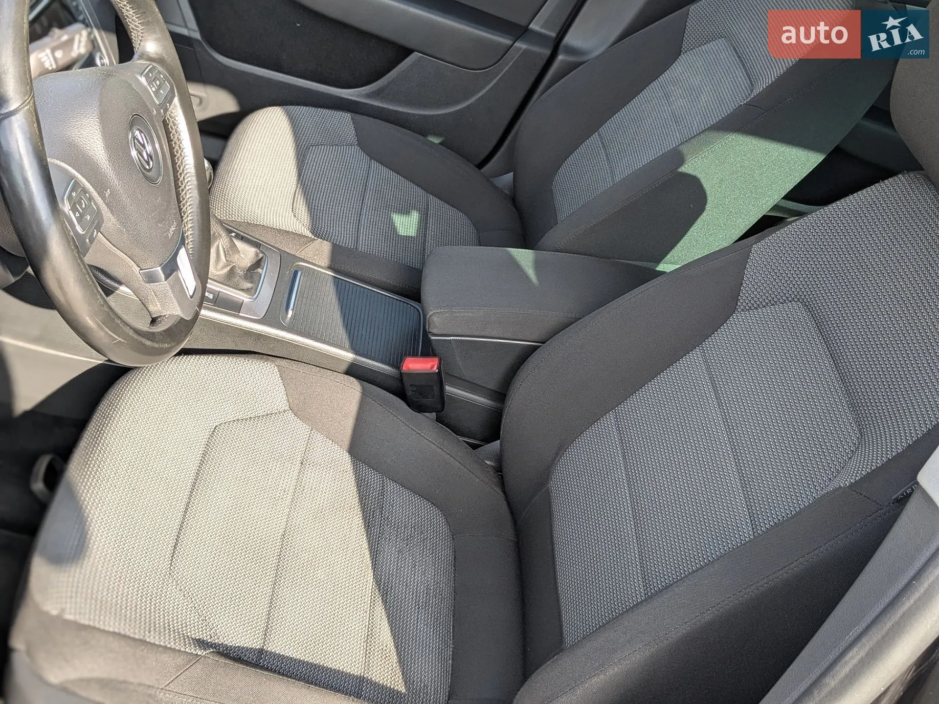 2010 Volkswagen Passat - мініатюра 16