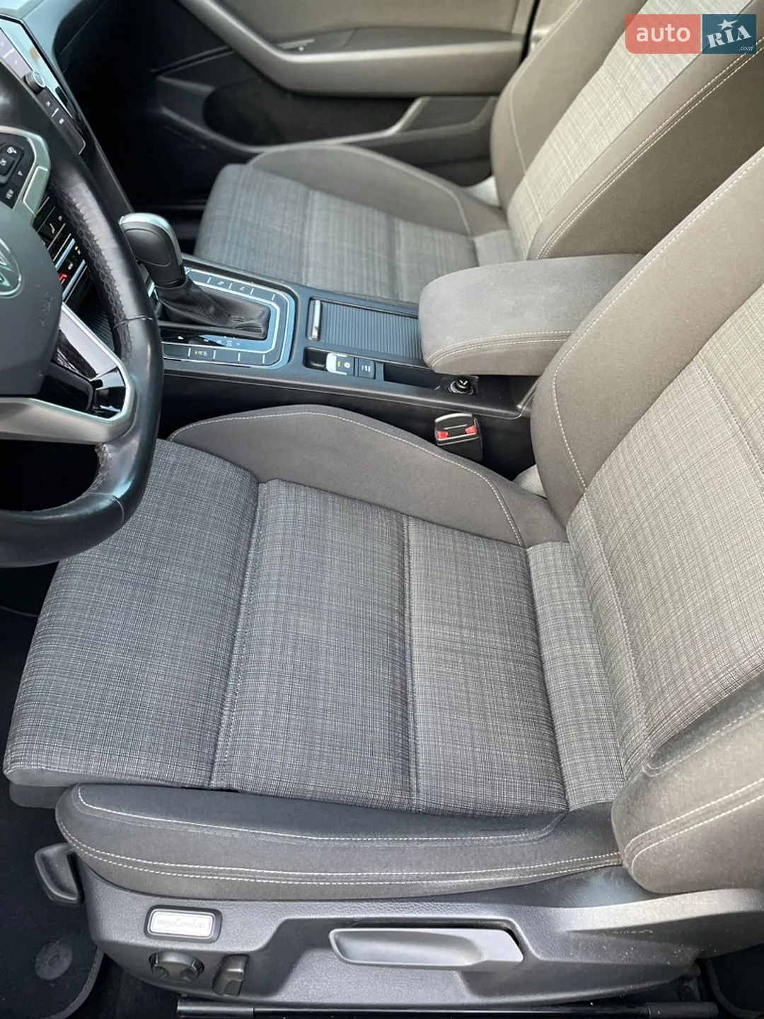 2020 Volkswagen Passat - мініатюра 22