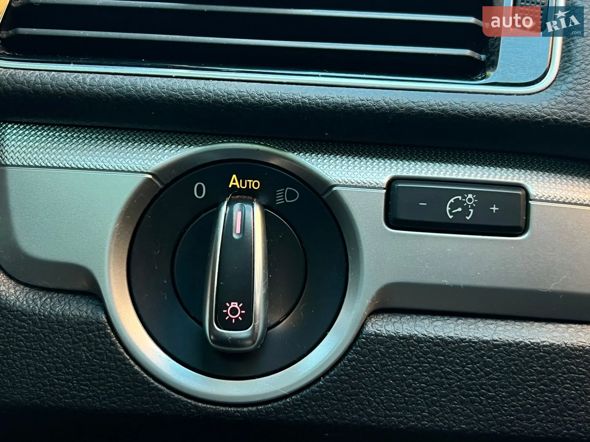 2016 Volkswagen Passat - мініатюра 14