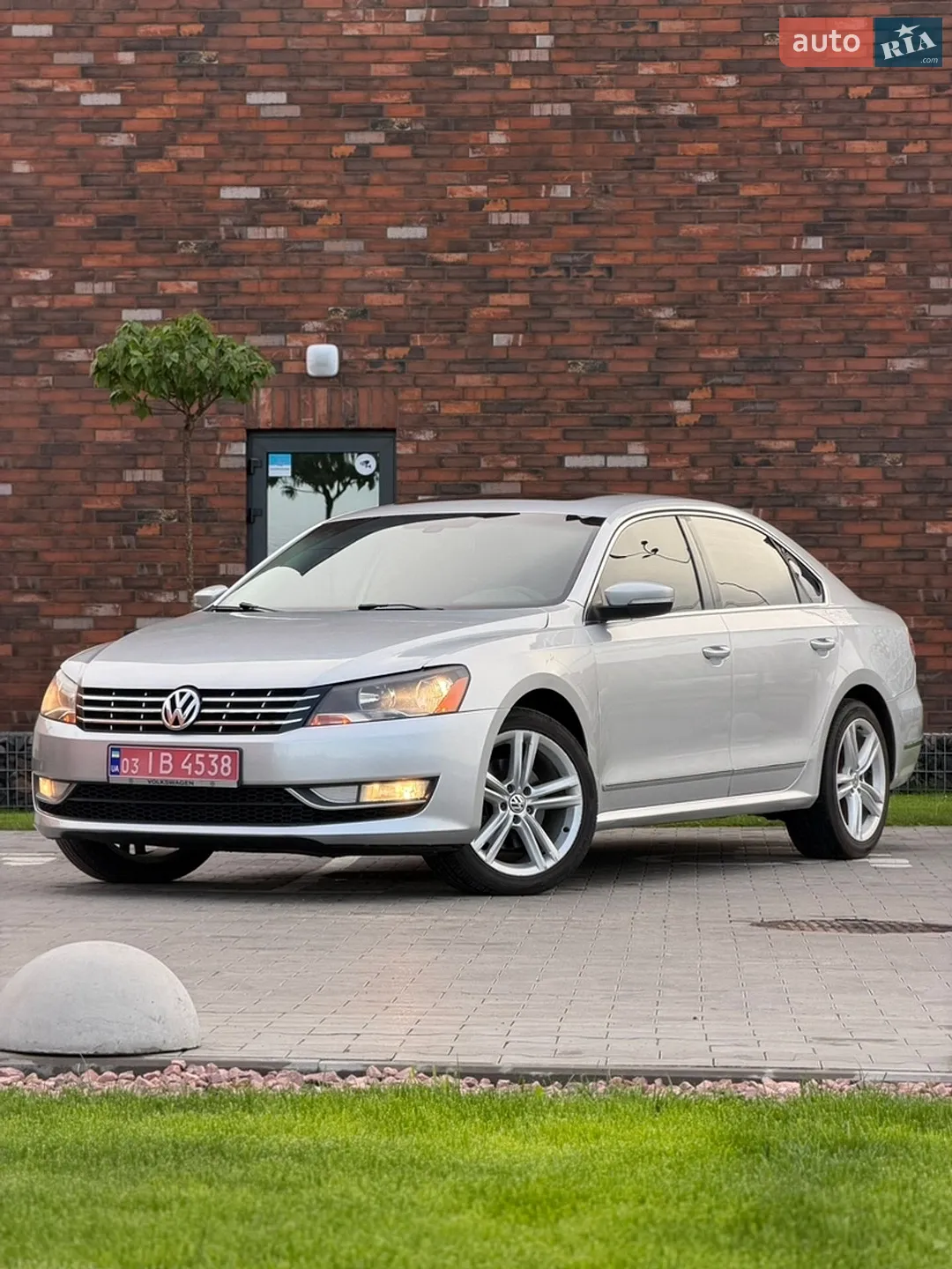 2013 Volkswagen Passat - мініатюра 2