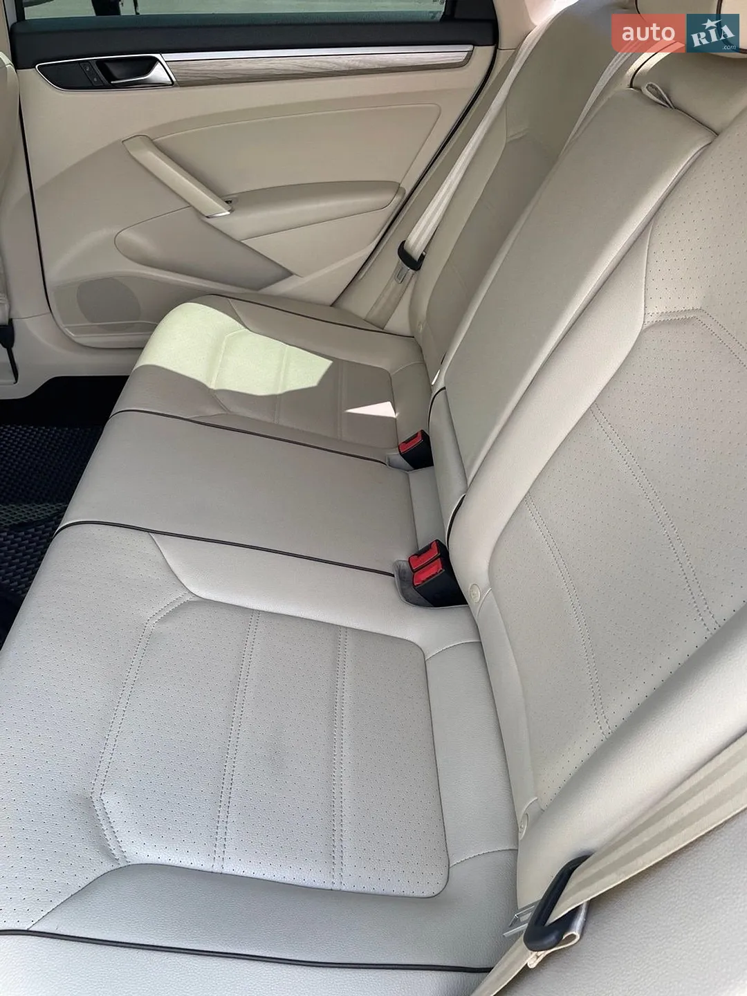 2016 Volkswagen Passat - мініатюра 25
