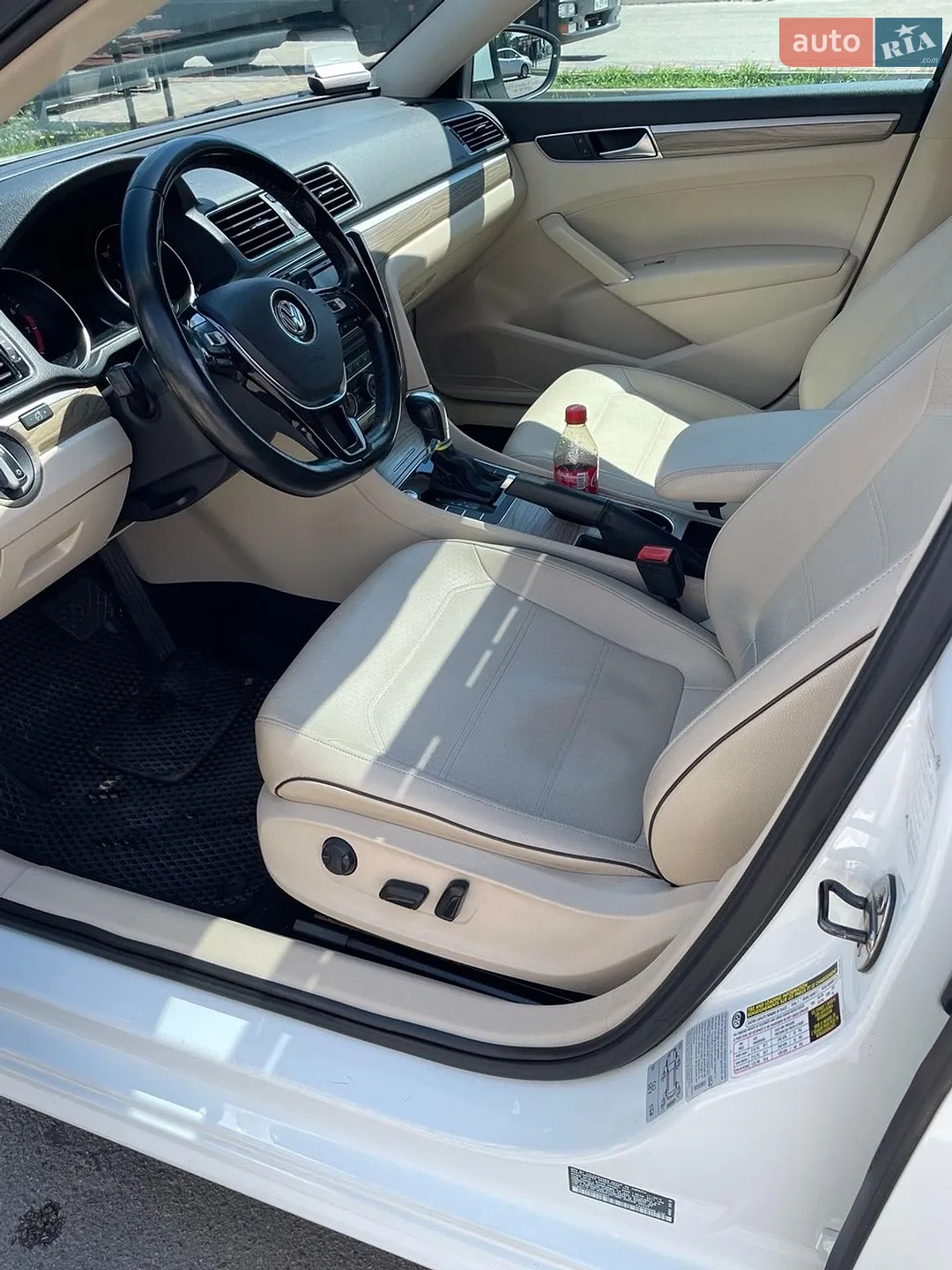 2016 Volkswagen Passat - мініатюра 30