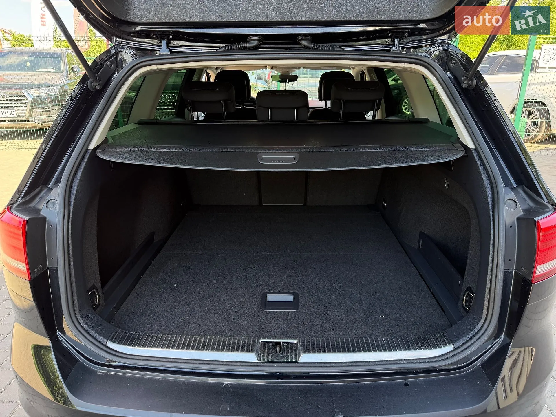 2016 Volkswagen Passat - мініатюра 28