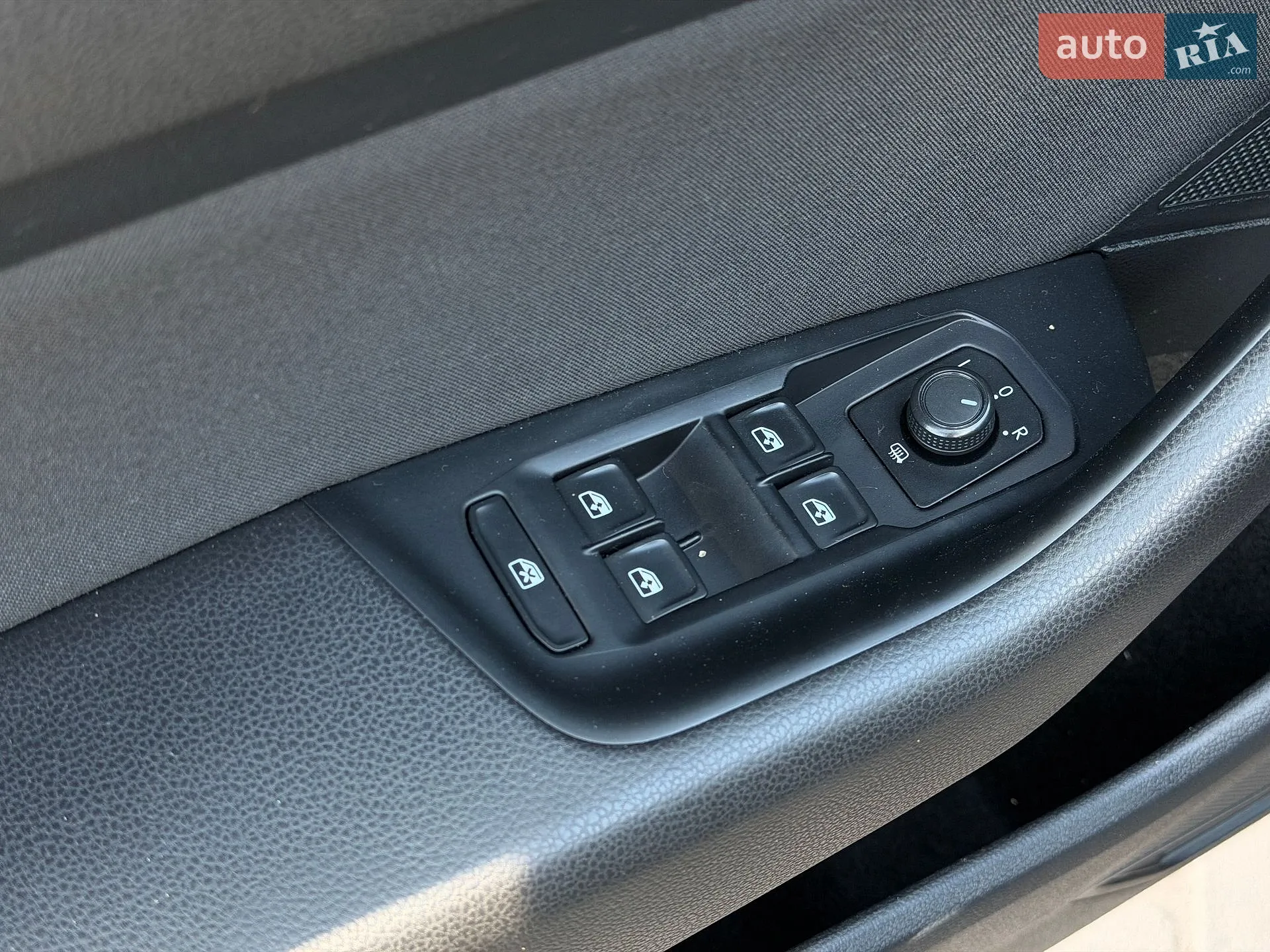 2016 Volkswagen Passat - мініатюра 39