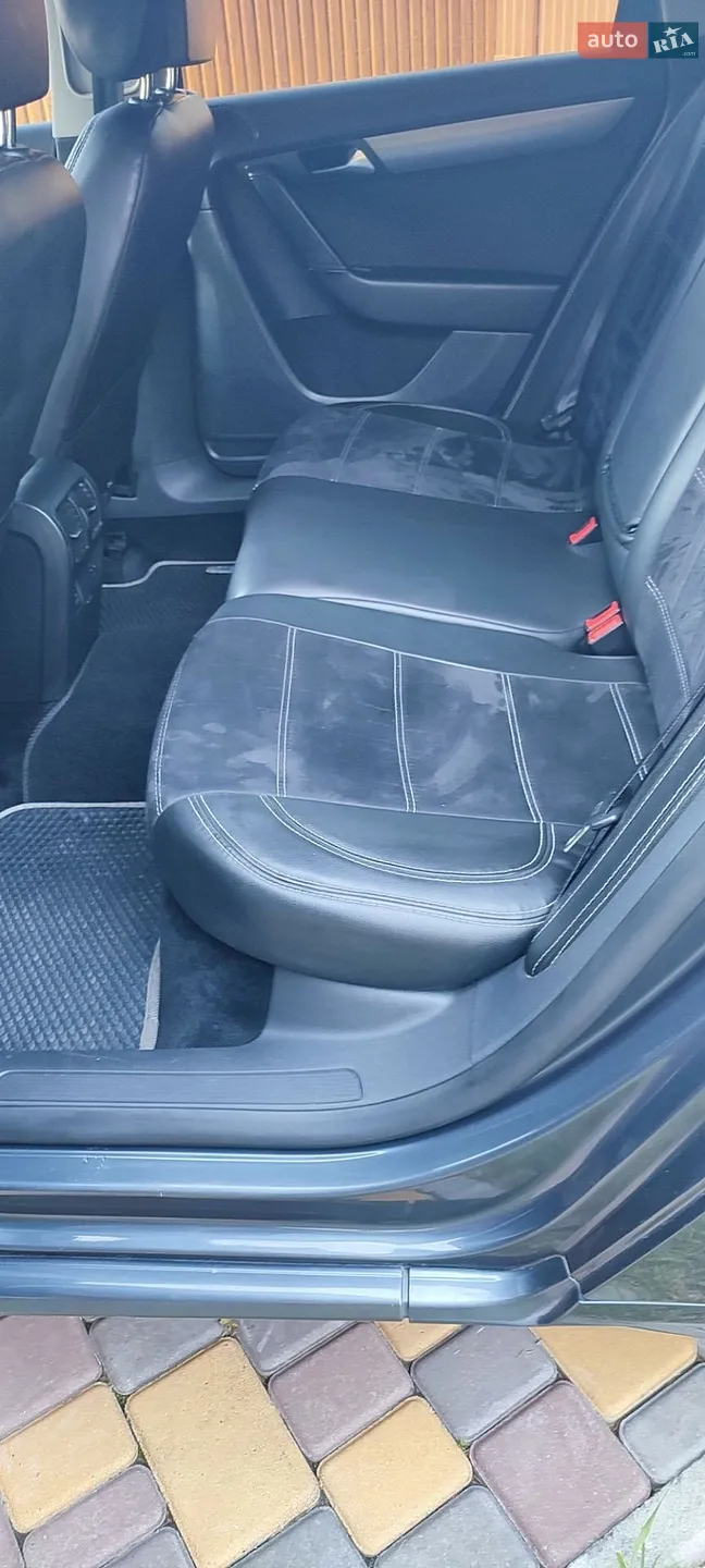 2011 Volkswagen Passat - мініатюра 24