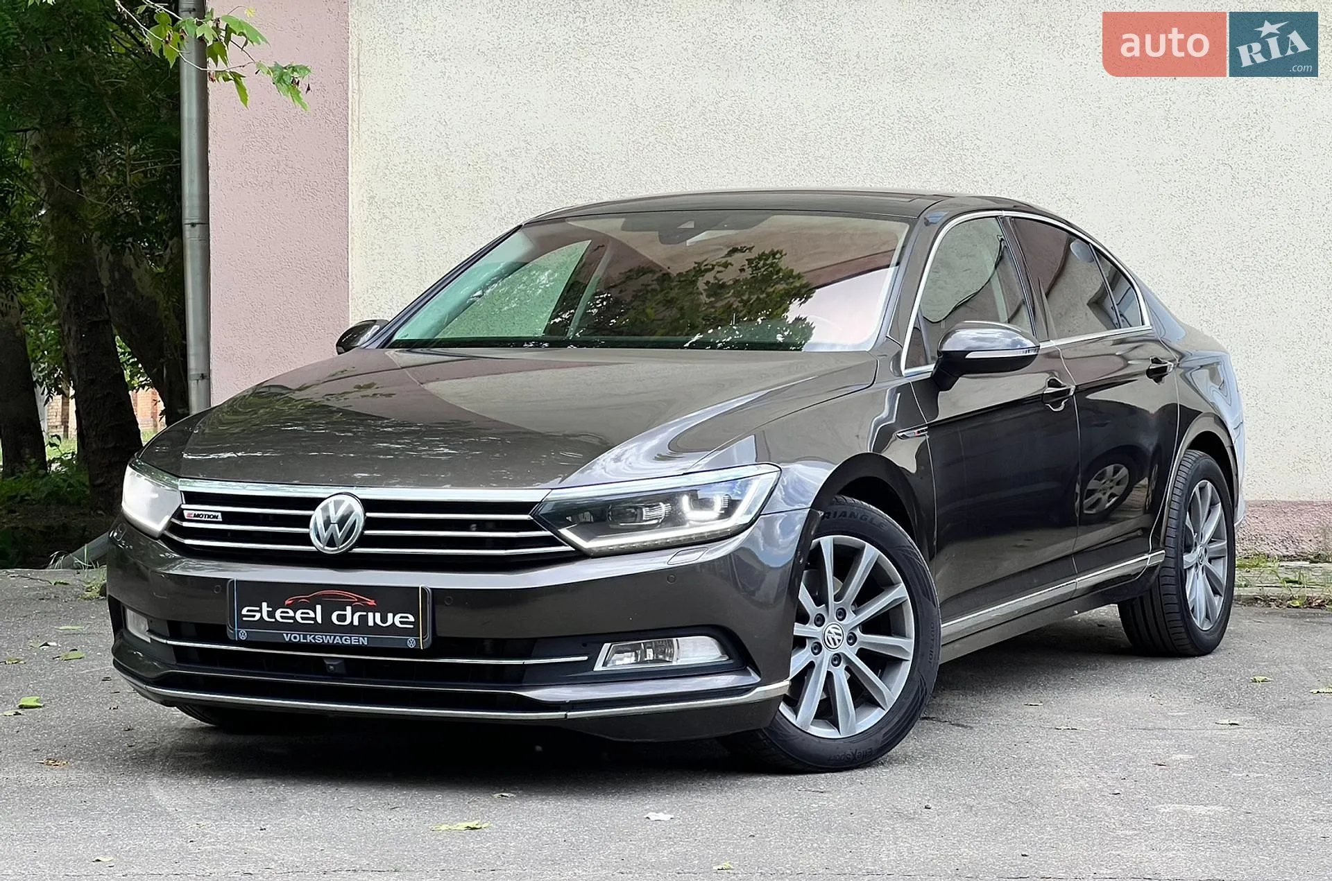 2015 Volkswagen Passat - фото 1
