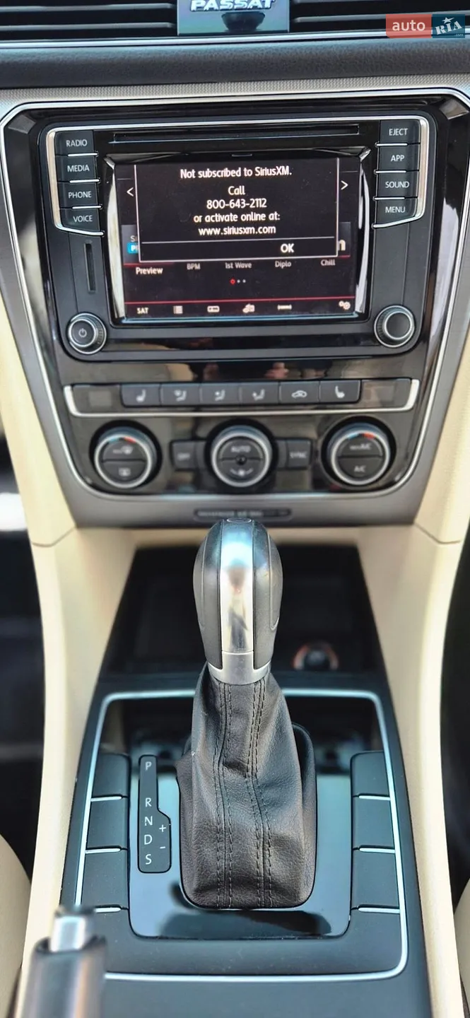 2017 Volkswagen Passat - мініатюра 19