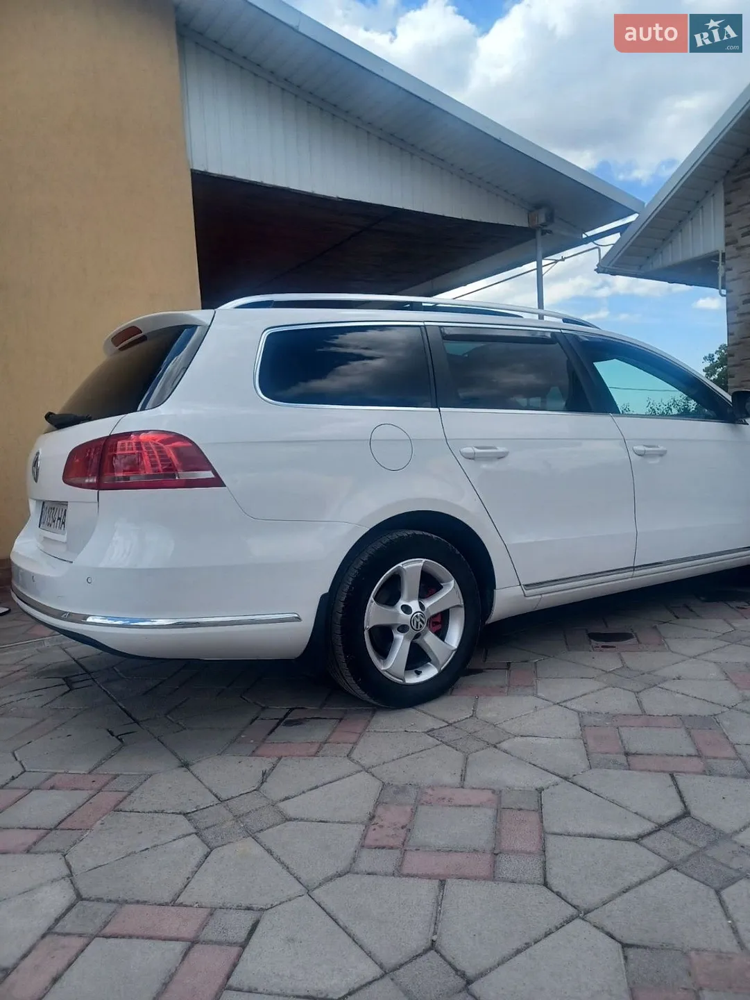 2011 Volkswagen Passat - мініатюра 2