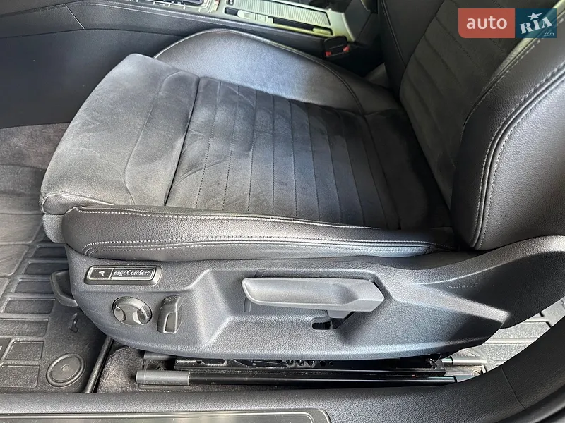 Volkswagen Passat 2018 VIN WVWZZZ3CZJE197497 фото оголошення 22 з 90