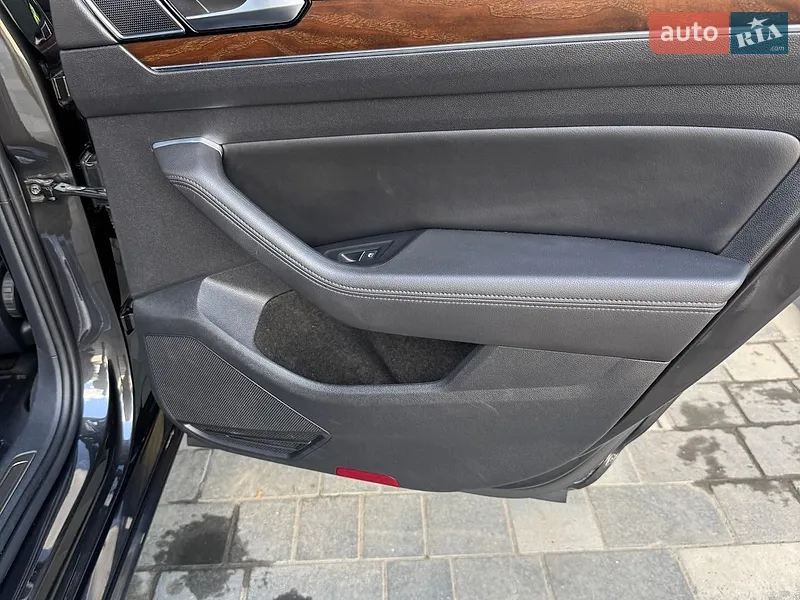 Volkswagen Passat 2018 VIN WVWZZZ3CZJE197497 фото оголошення 33 з 90