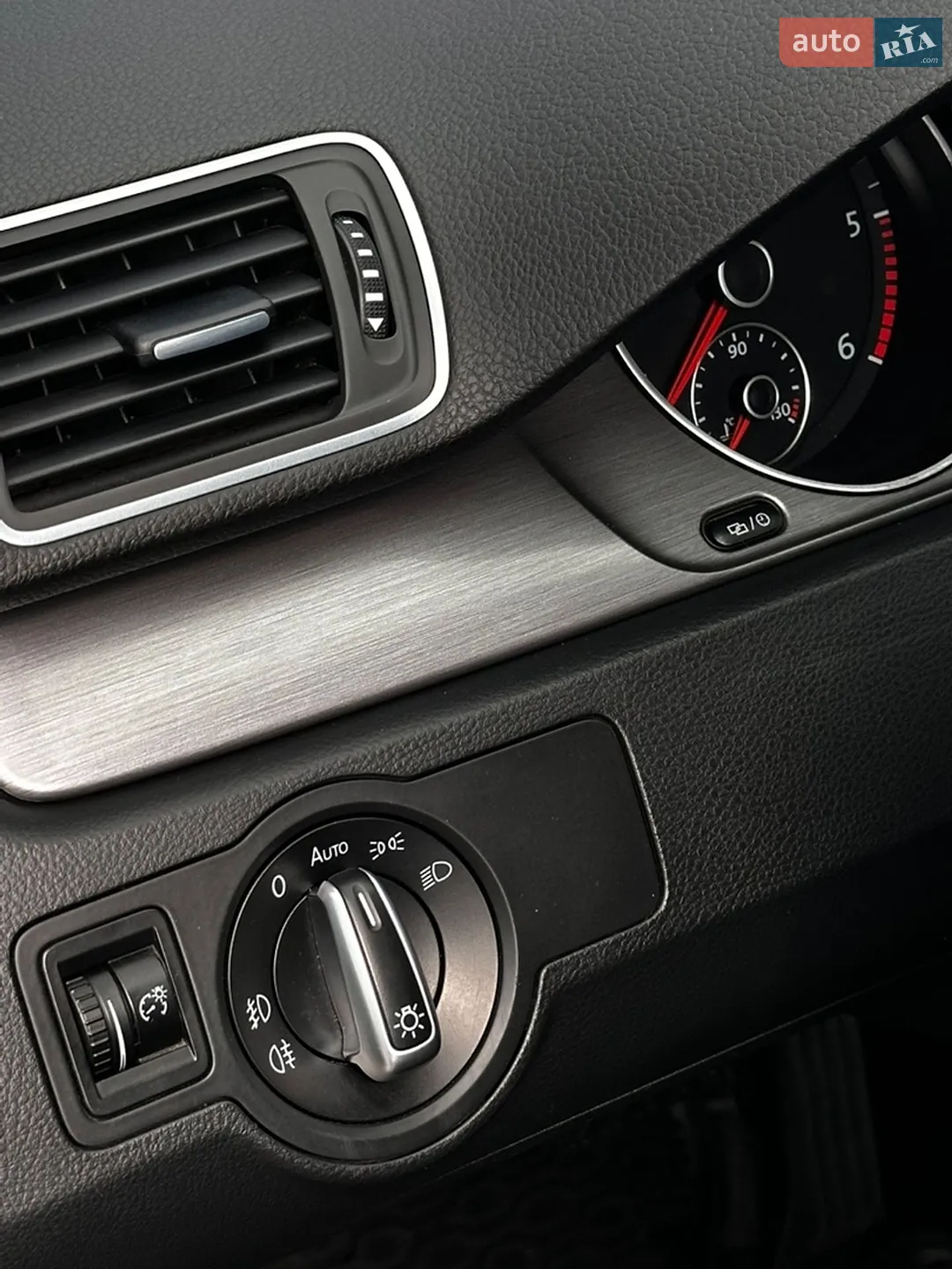 2012 Volkswagen Passat - мініатюра 11