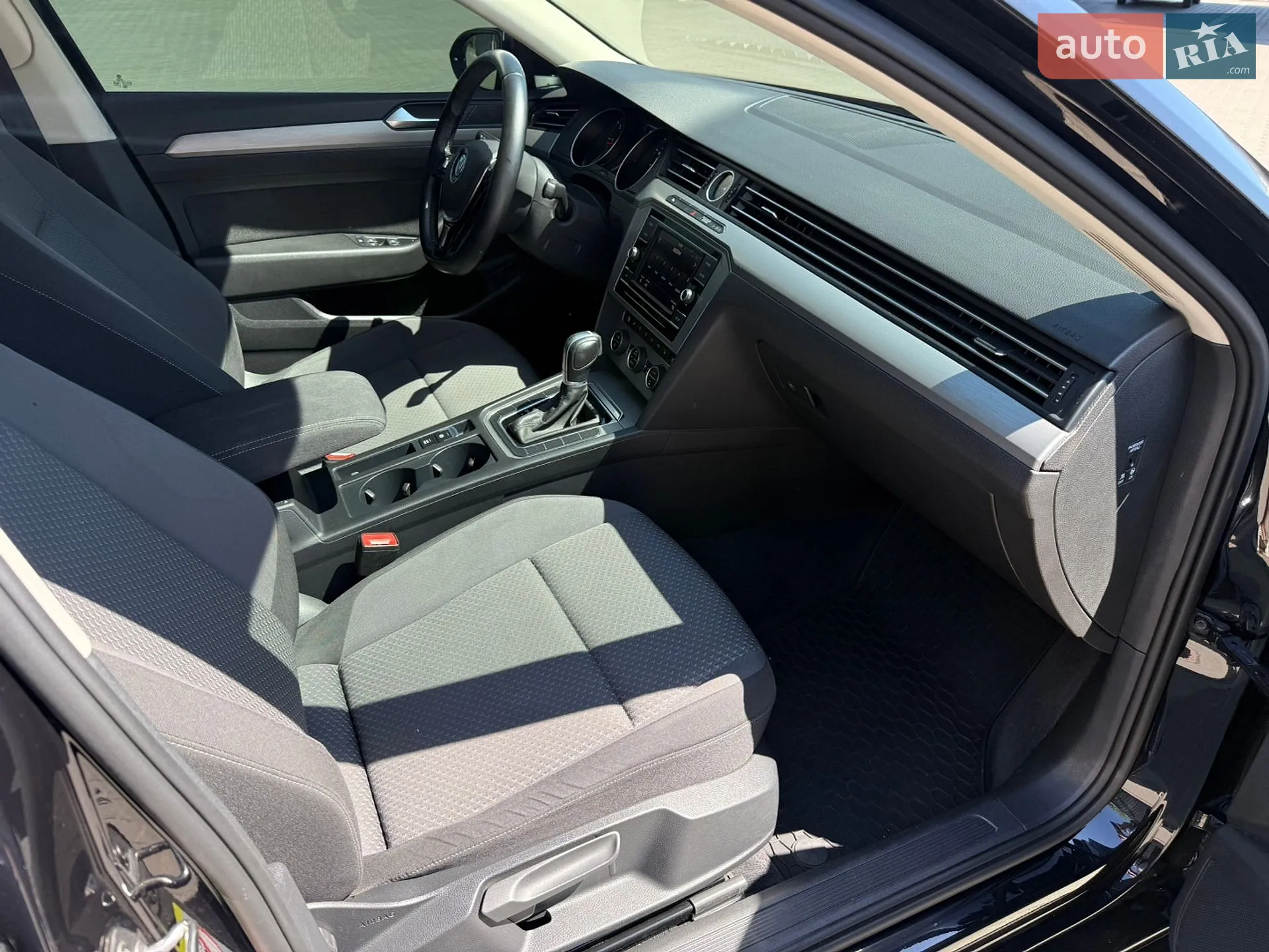 2018 Volkswagen Passat - мініатюра 12