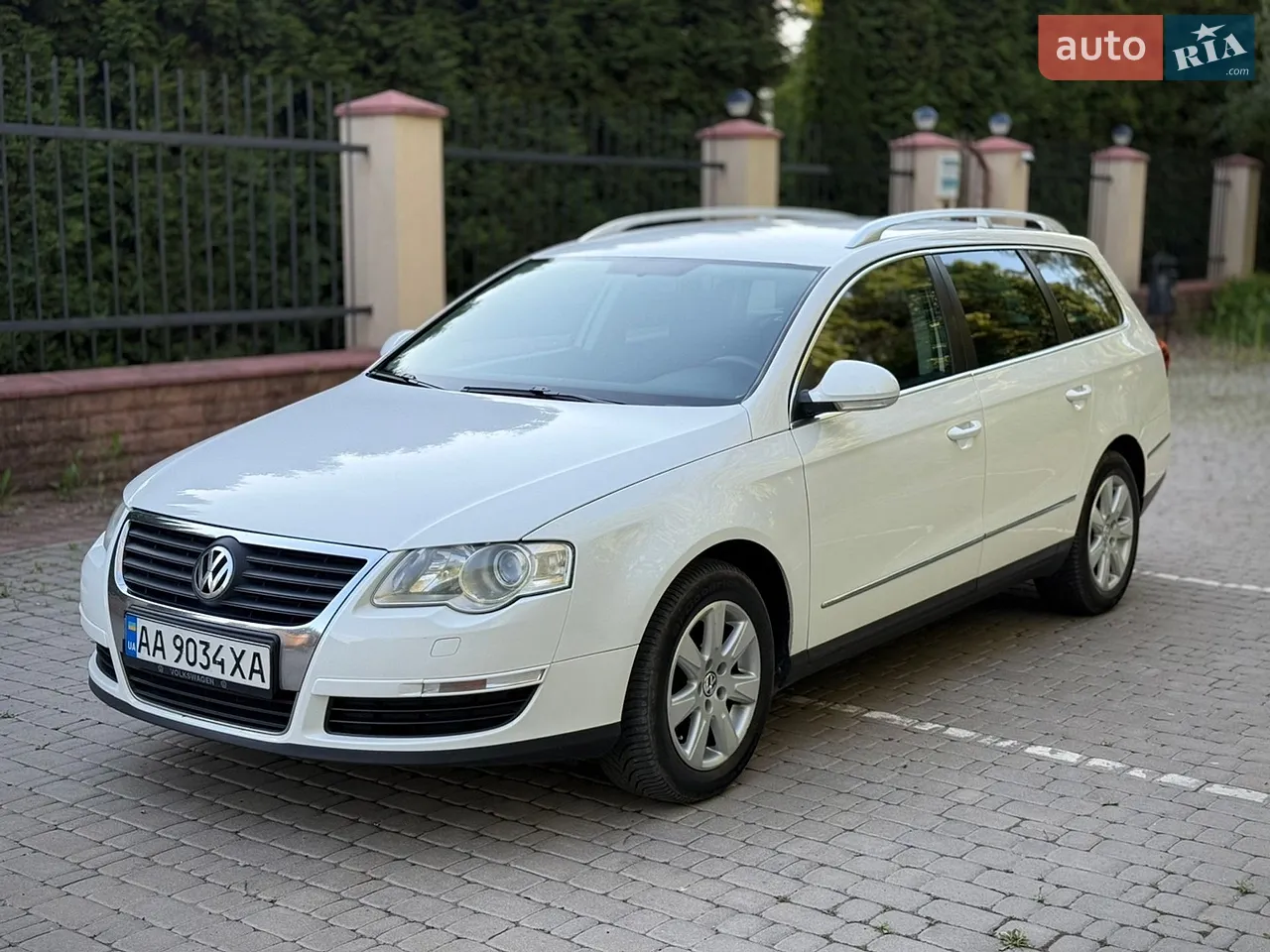 2010 Volkswagen Passat - мініатюра 13