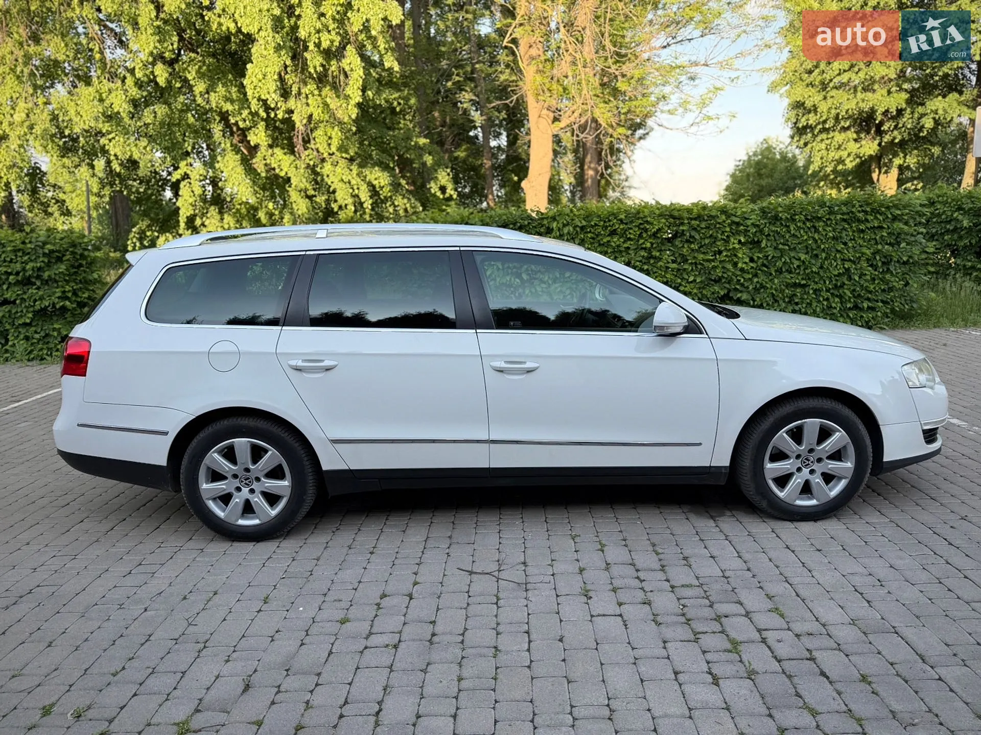 2010 Volkswagen Passat - мініатюра 4
