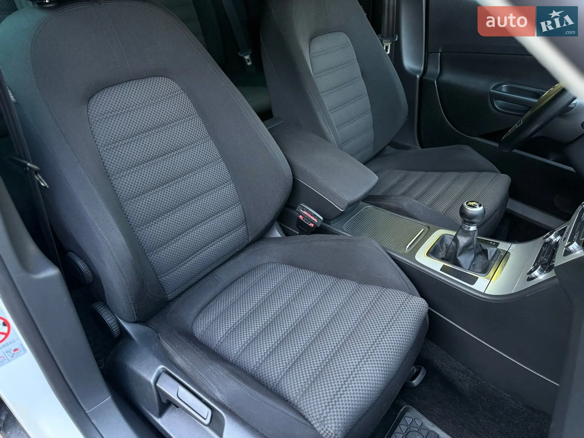 2010 Volkswagen Passat - мініатюра 19