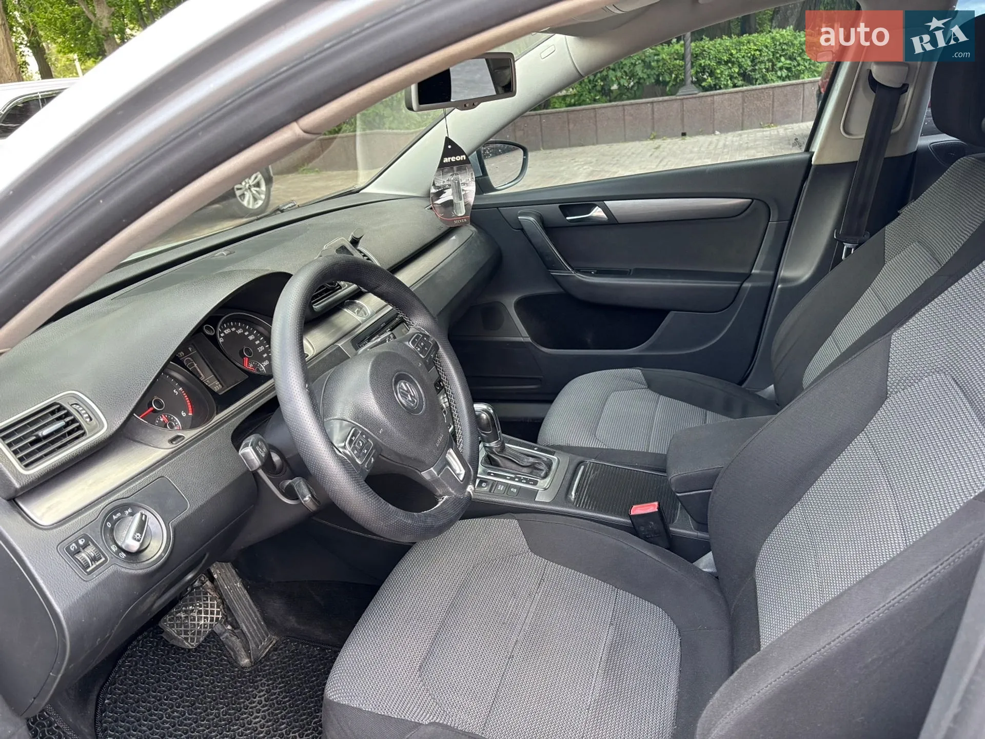 2012 Volkswagen Passat - мініатюра 12