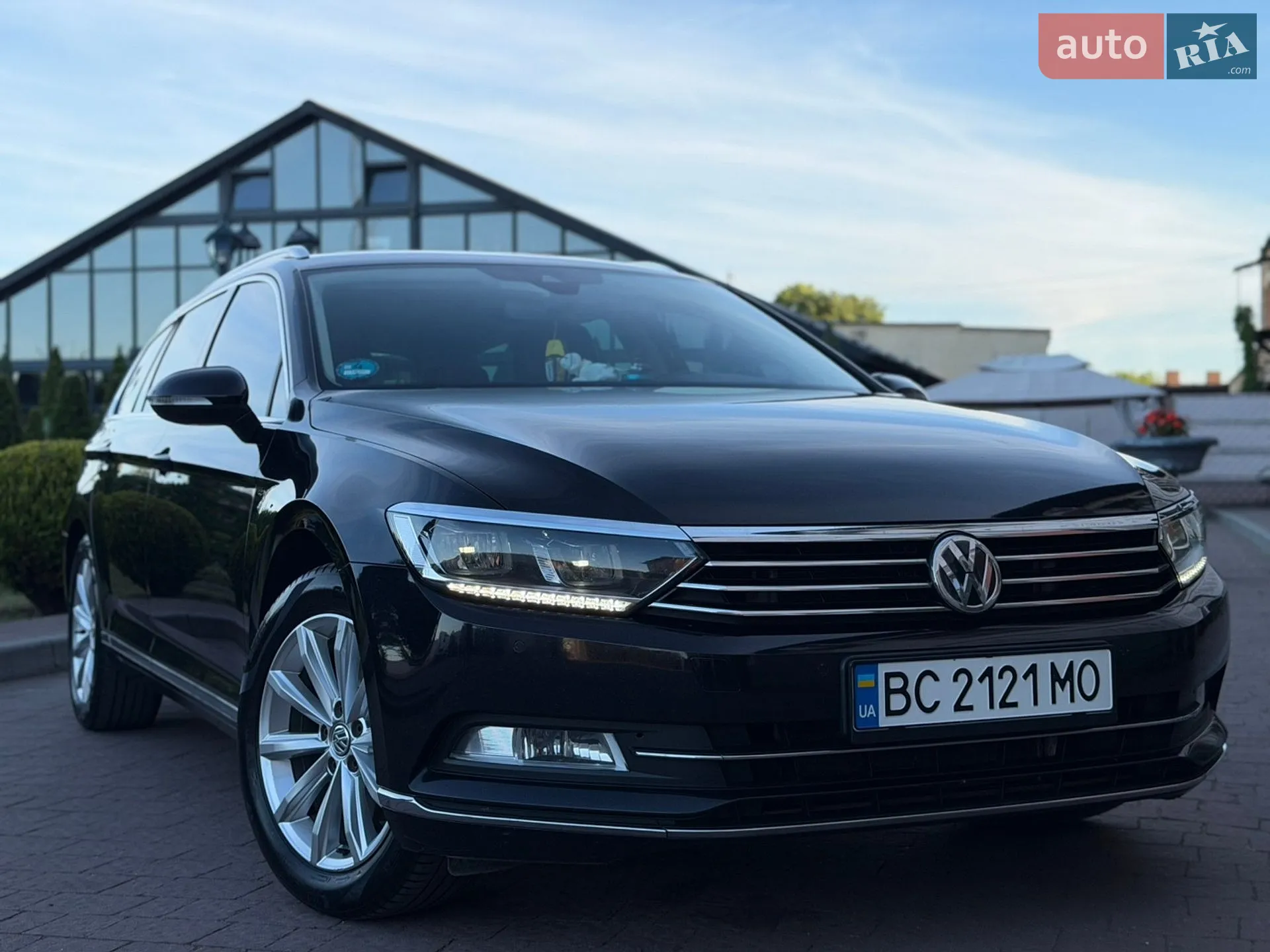 2017 Volkswagen Passat - фото 1