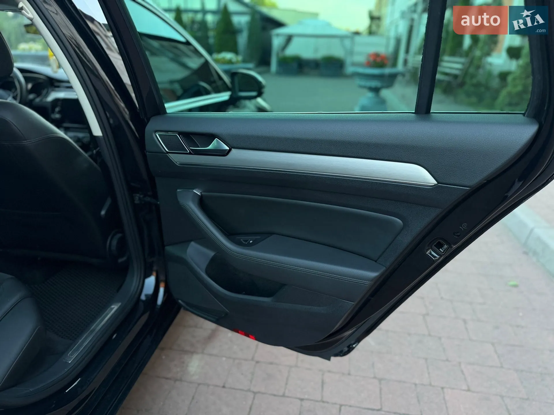 2017 Volkswagen Passat - мініатюра 38