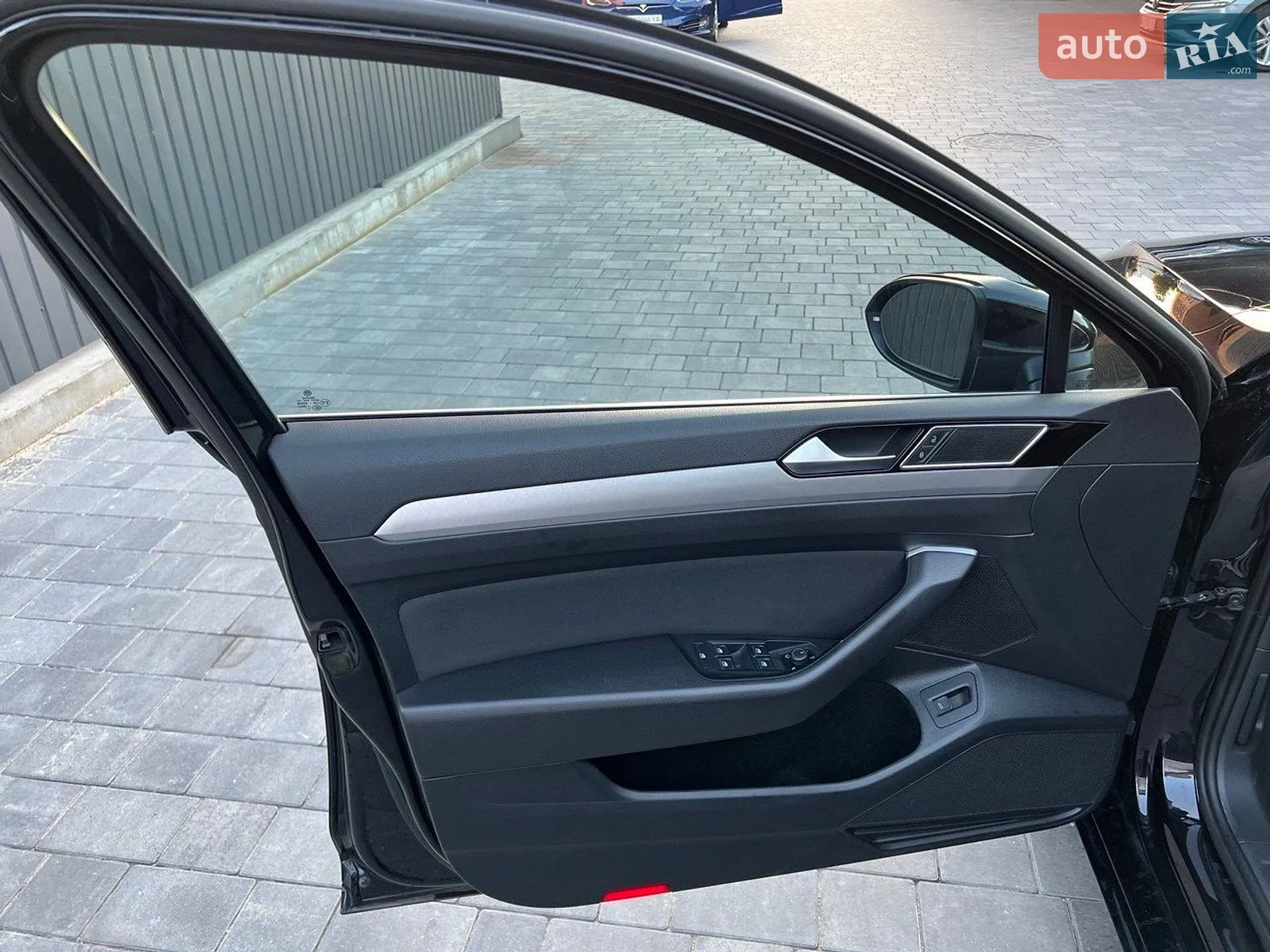 2016 Volkswagen Passat - мініатюра 10