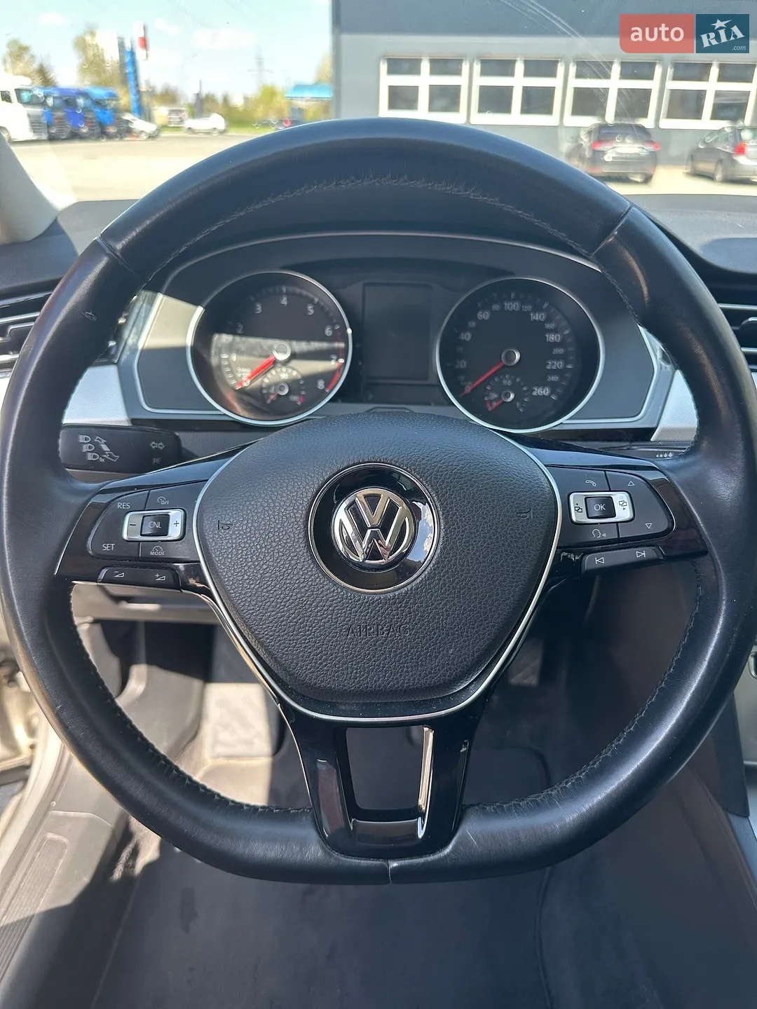 2016 Volkswagen Passat - мініатюра 8