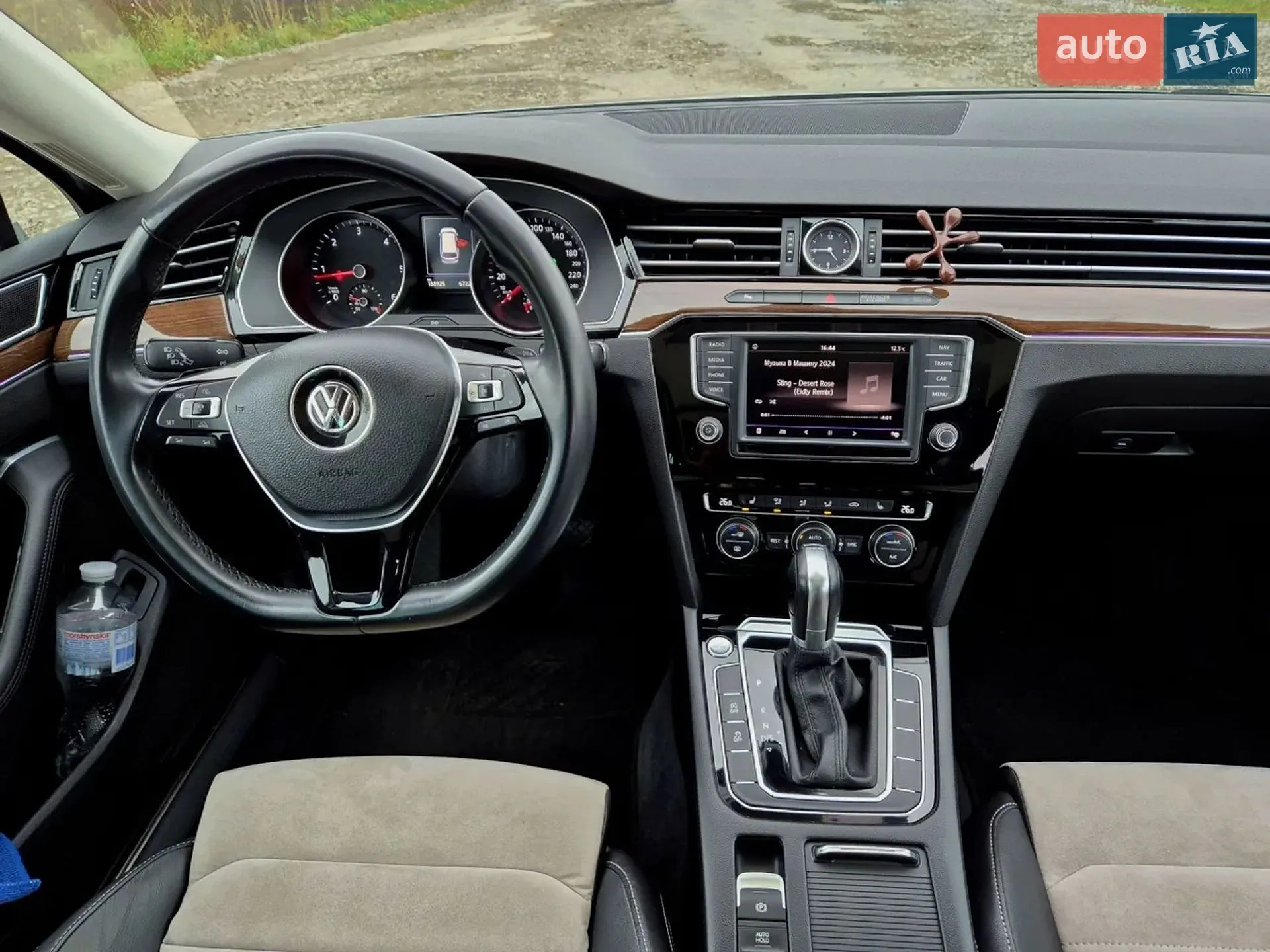 2017 Volkswagen Passat - фото 1