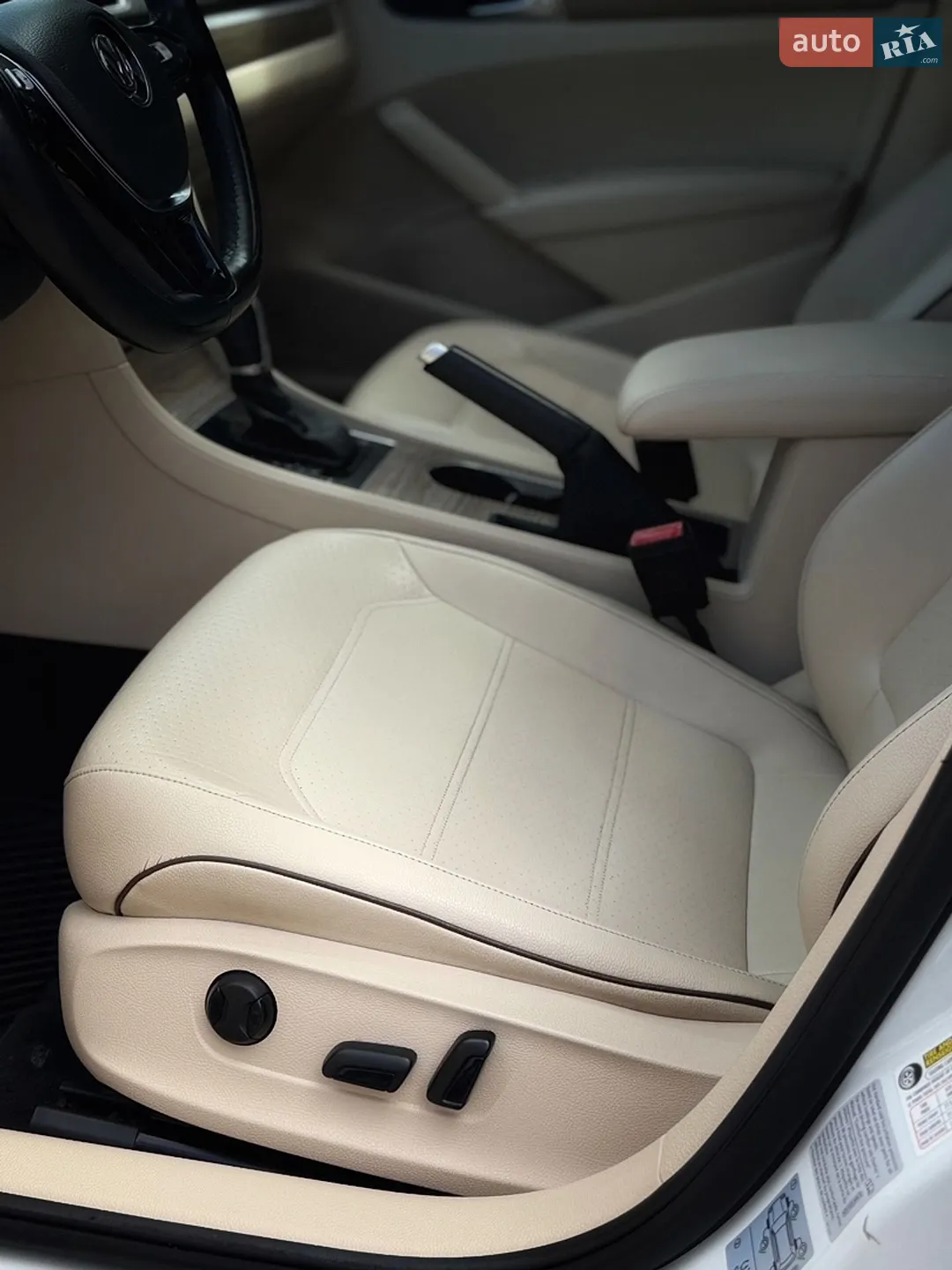 2015 Volkswagen Passat - мініатюра 10