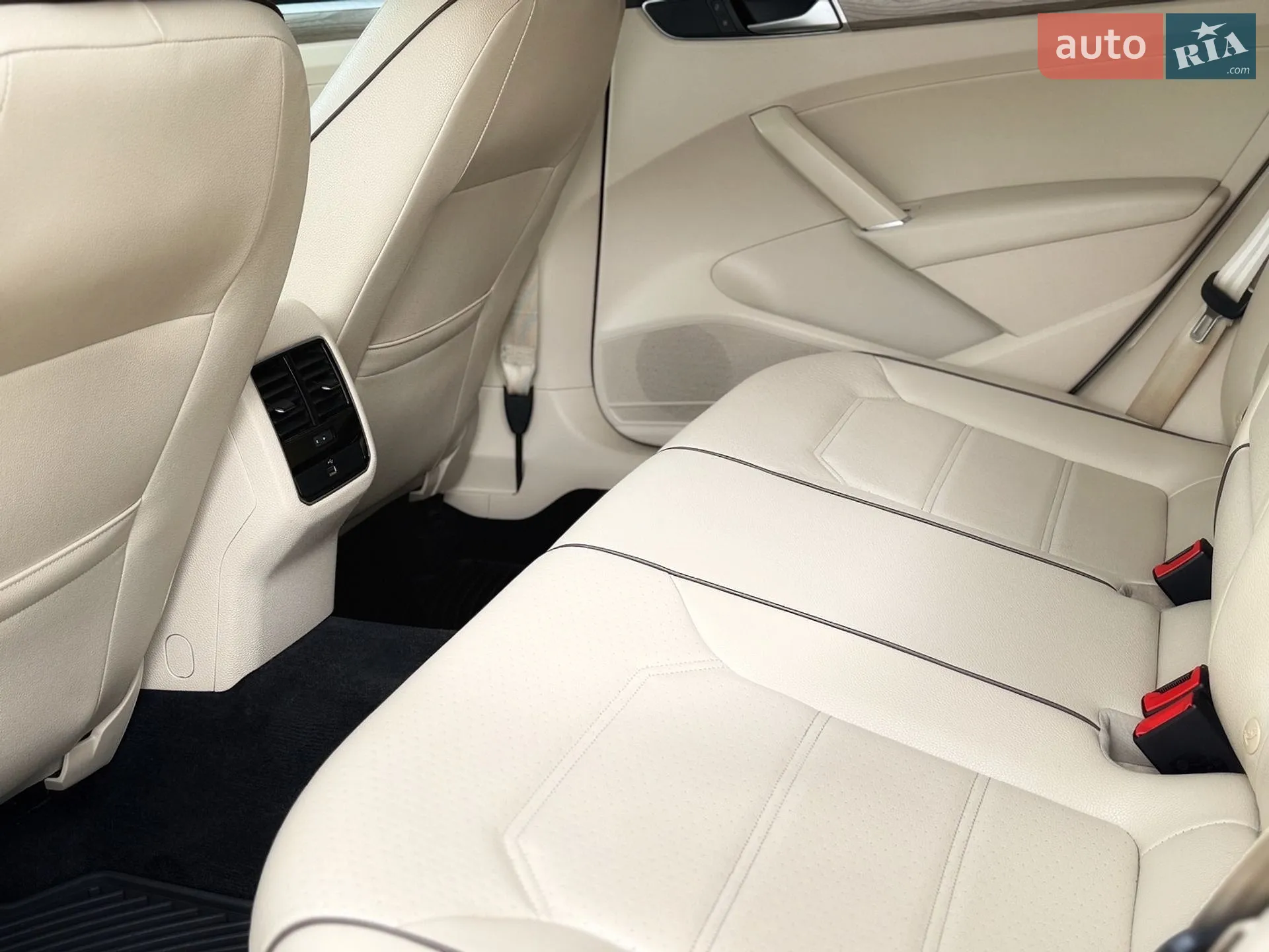 2015 Volkswagen Passat - мініатюра 14