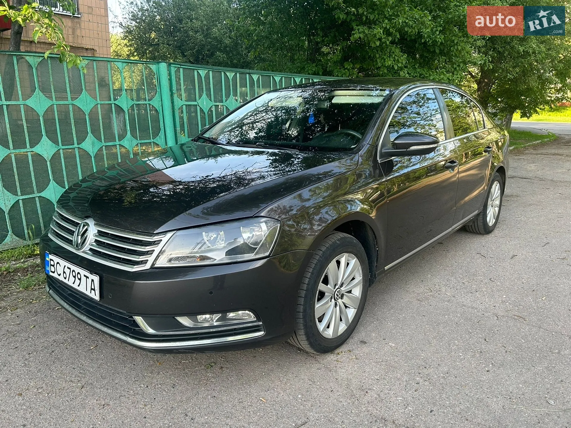 2010 Volkswagen Passat - фото 1