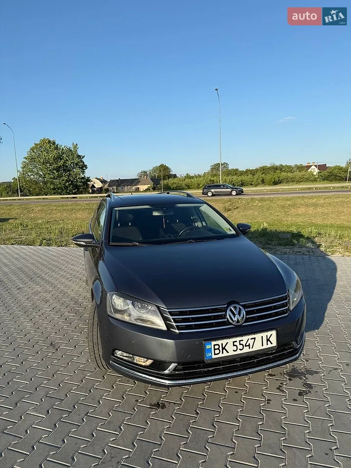 2011 Volkswagen Passat - мініатюра 24