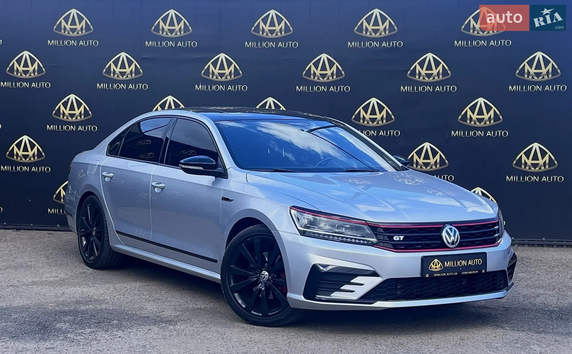 2018 Volkswagen Passat - фото 1