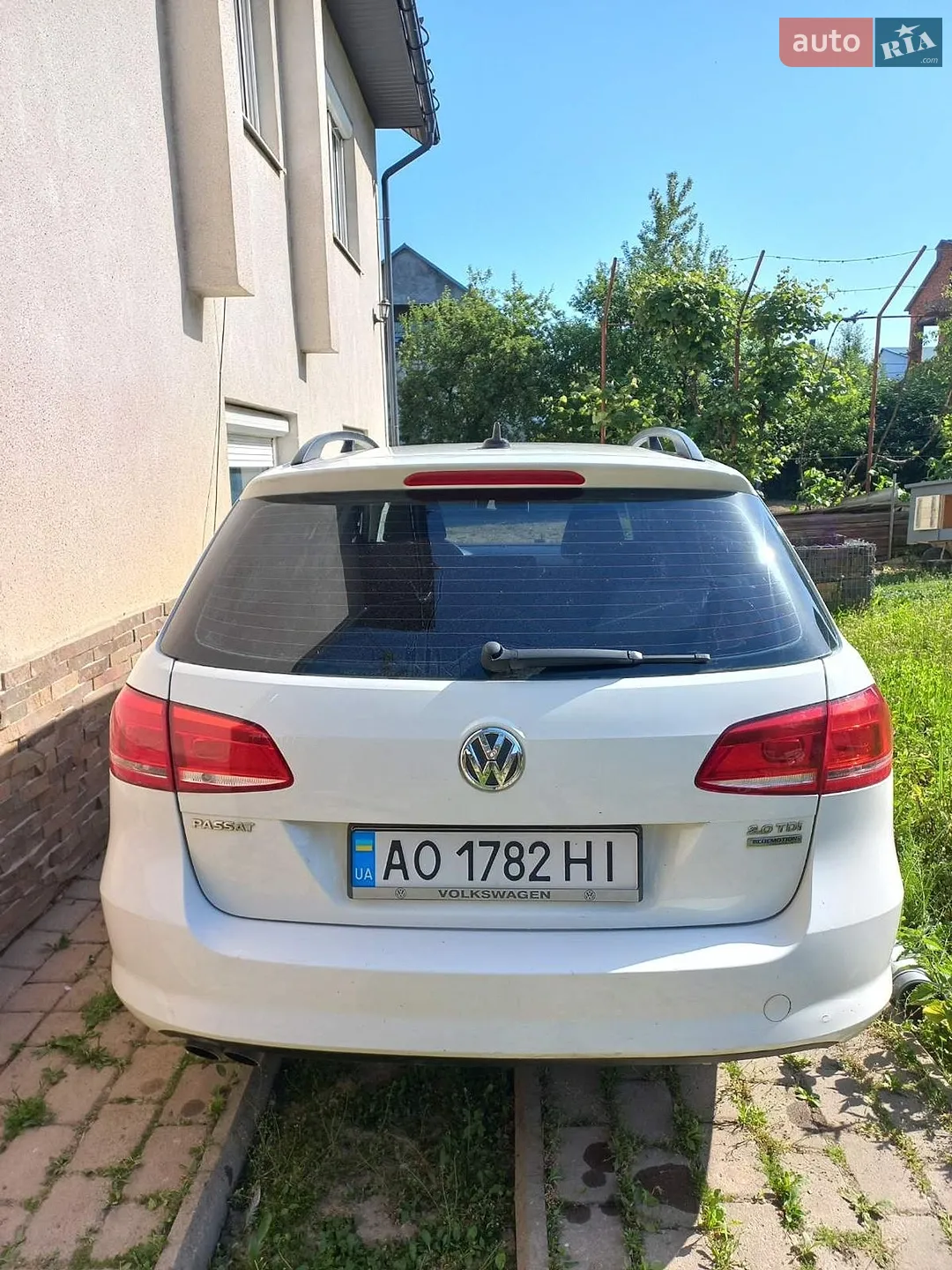 Volkswagen Passat 2011 VIN WVWZZZ3CZBE402859 фото оголошення 2 з 12