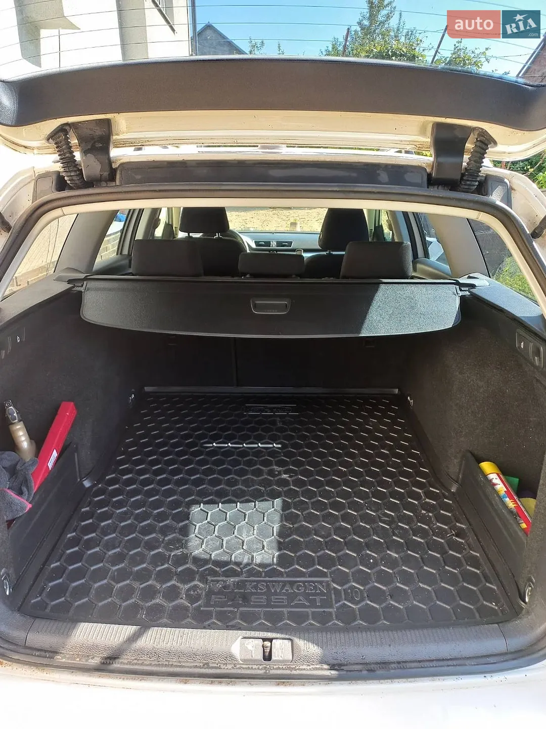 Volkswagen Passat 2011 VIN WVWZZZ3CZBE402859 фото оголошення 4 з 12
