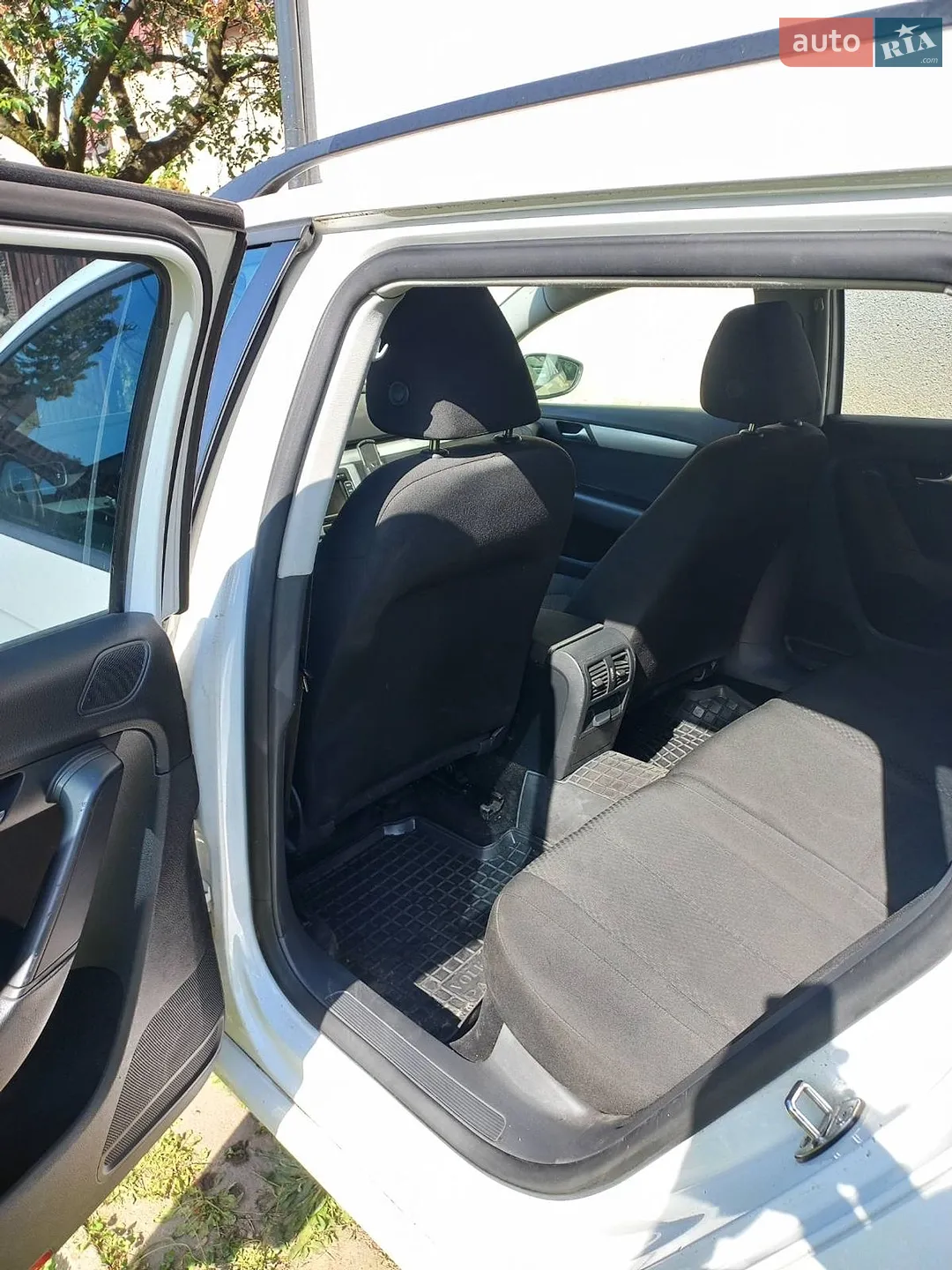 2011 Volkswagen Passat - мініатюра 9