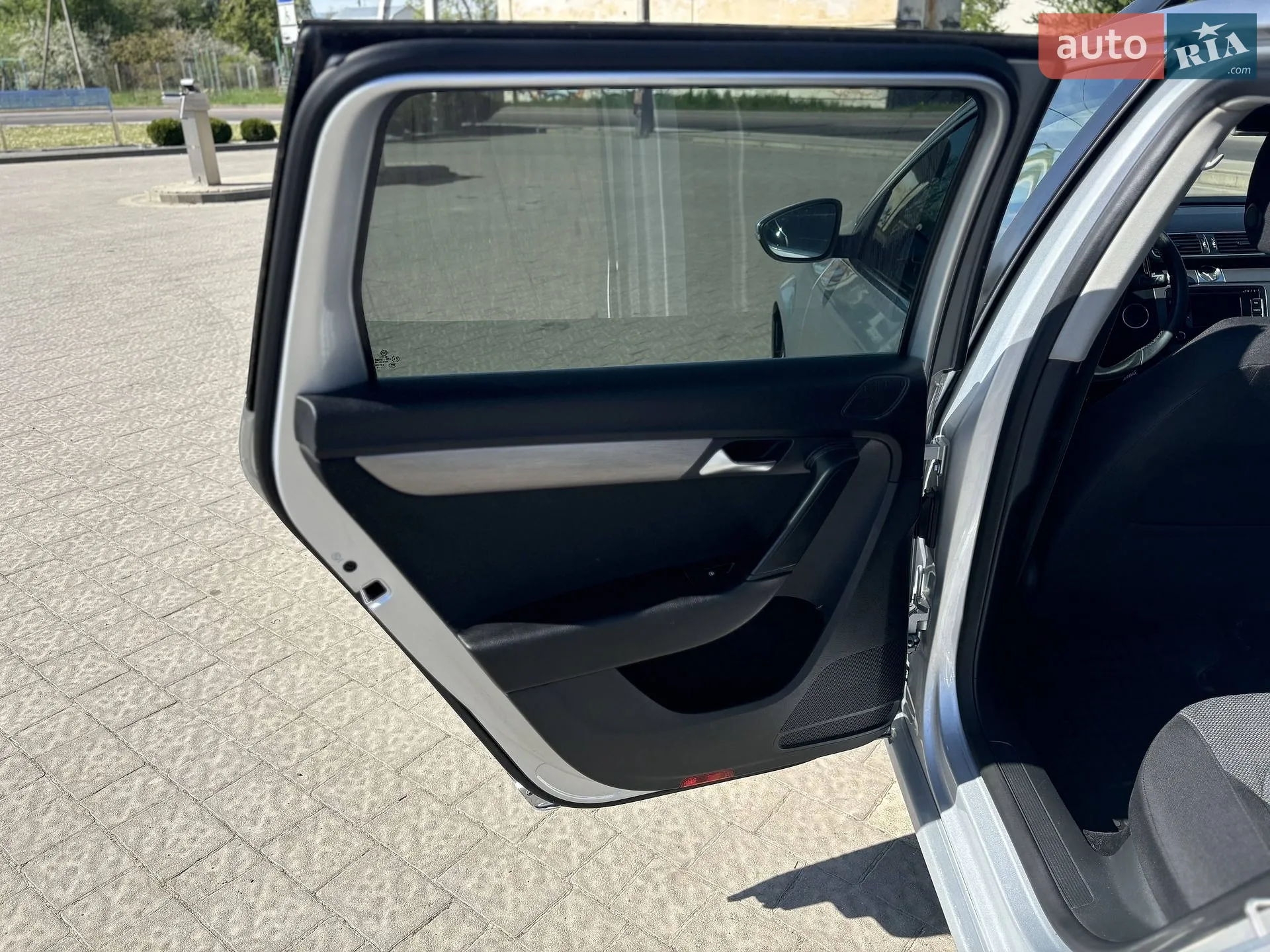 2011 Volkswagen Passat - мініатюра 11